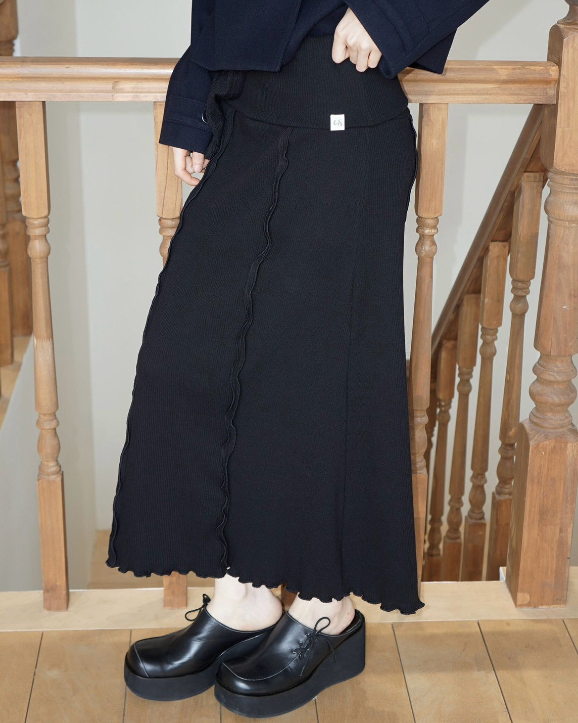 【Uglyshadow】RIBBED LONG SKIRT