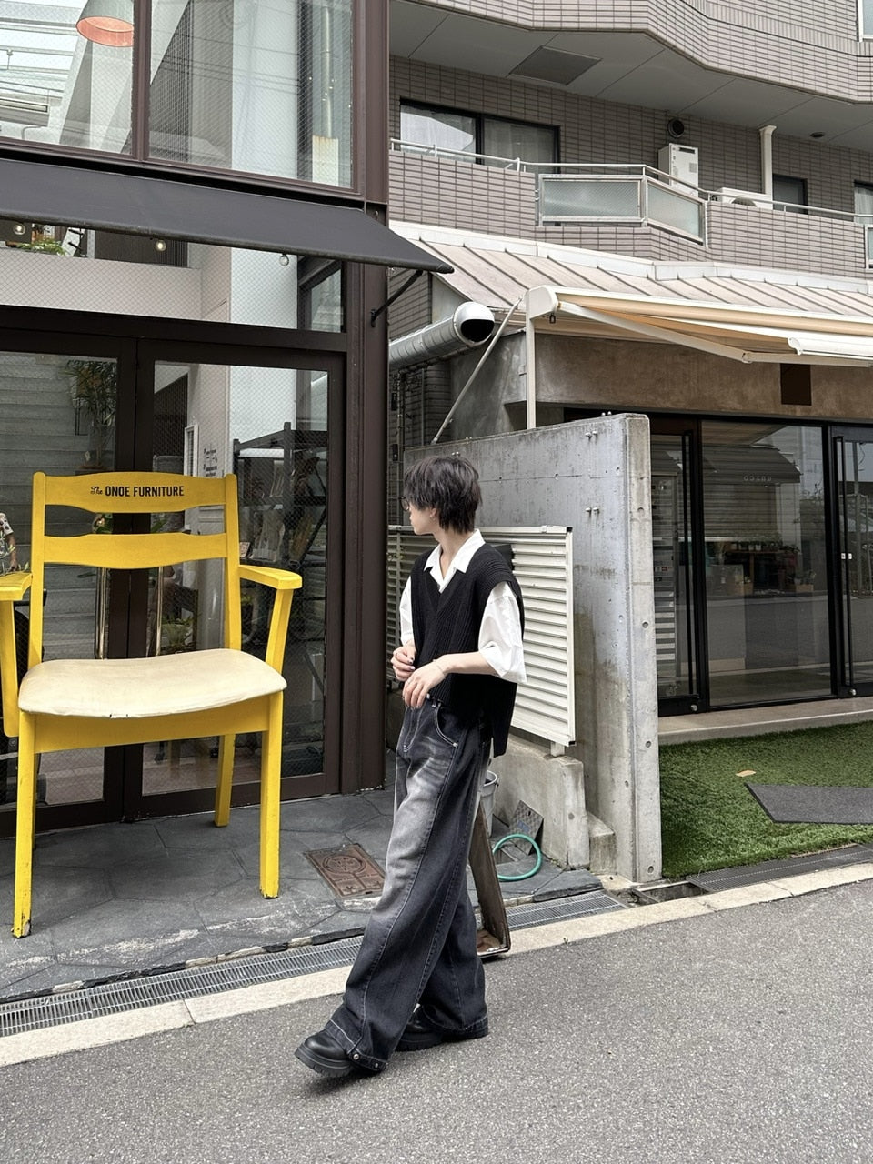 大阪店WEB限定受注制【Chikashitsu +】cropped box vest (2color)