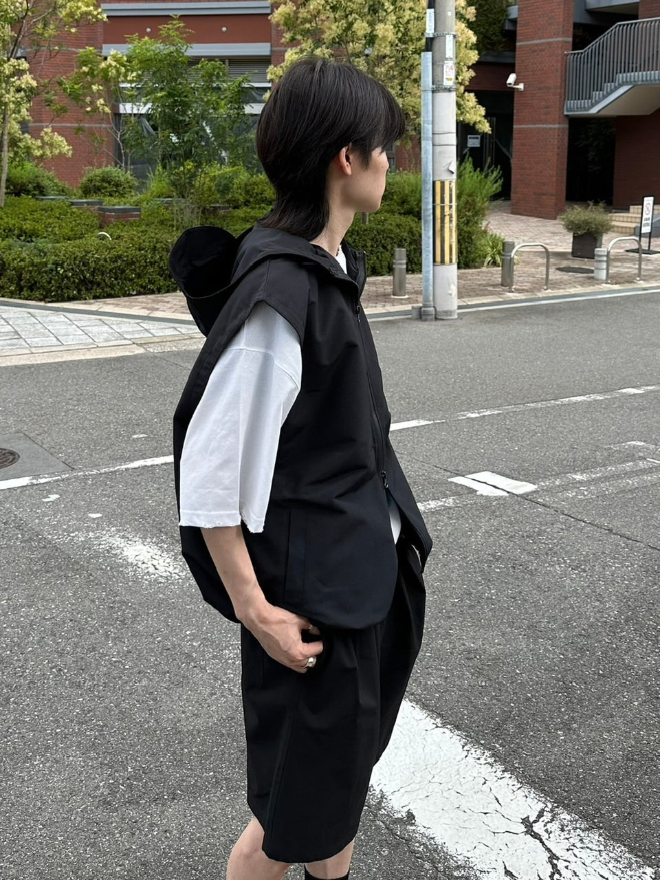大阪店WEB限定受注制【Chikashitsu +】nylon hood vest (2color)