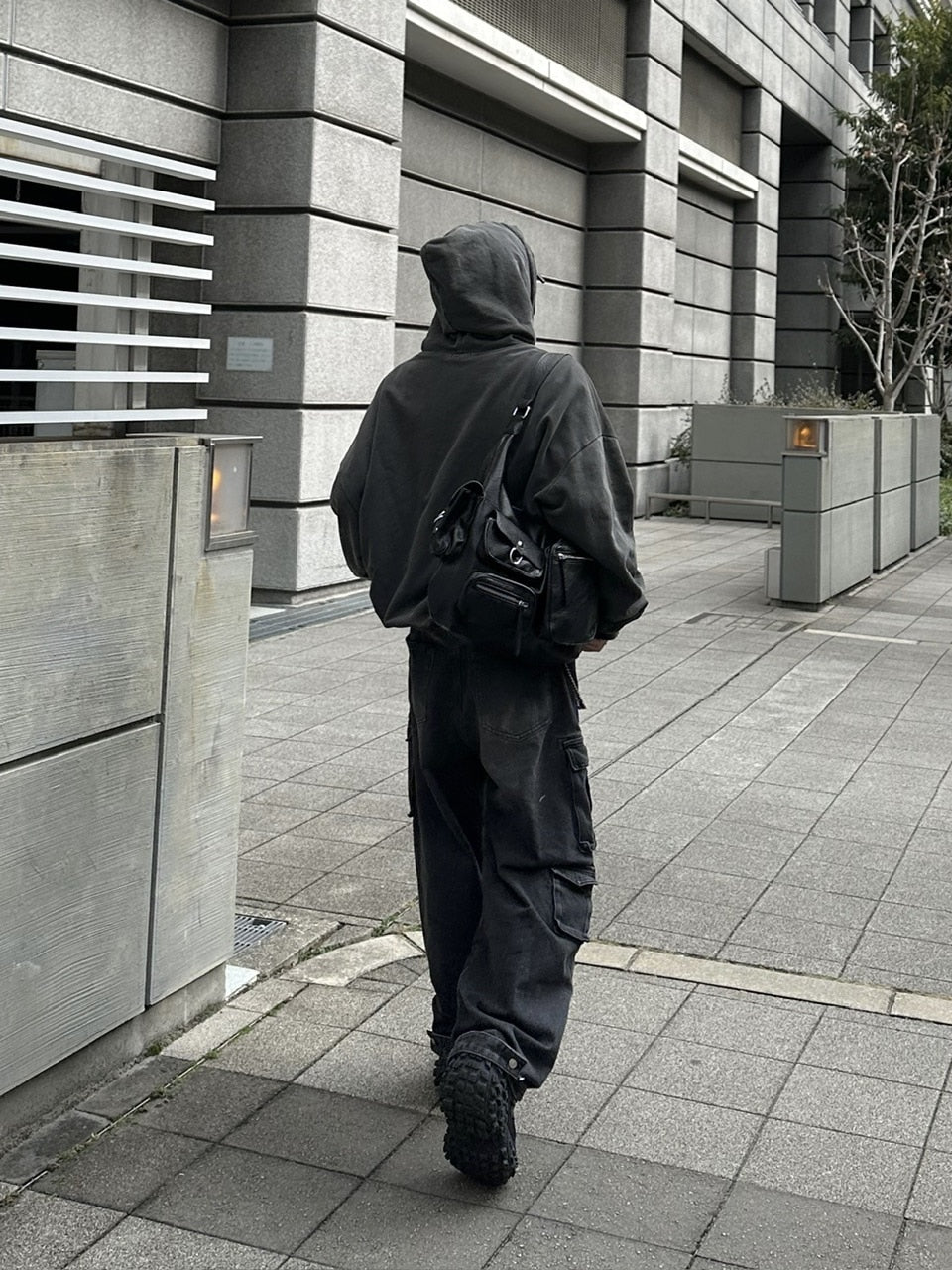 受注制【Chikashitsu +】vintage wash cargo denim pants (2color)