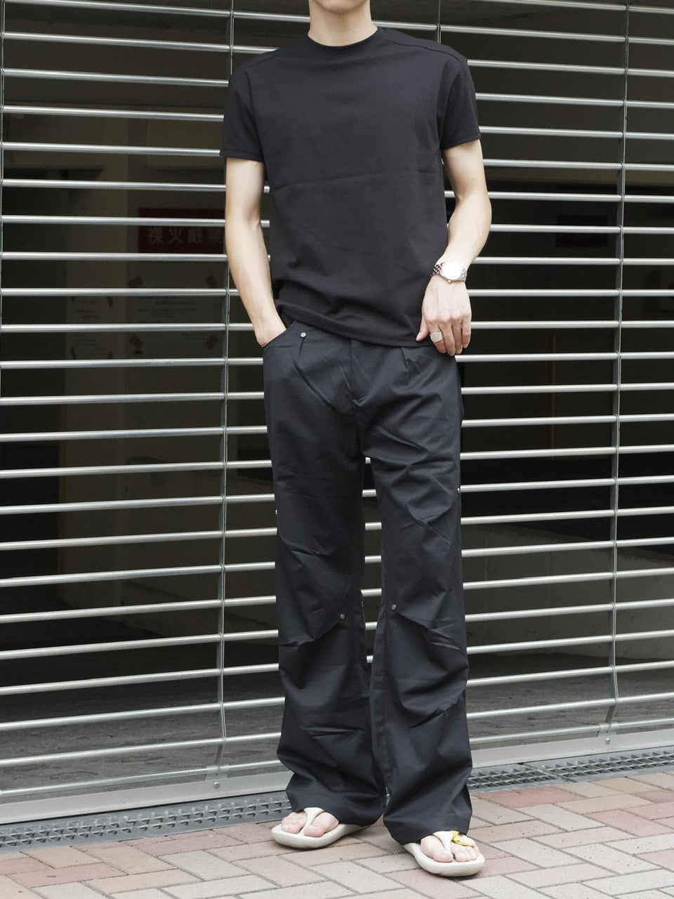 東京店WEB限定受注制【Chikashitsu +】compact crew neck tee (3color)