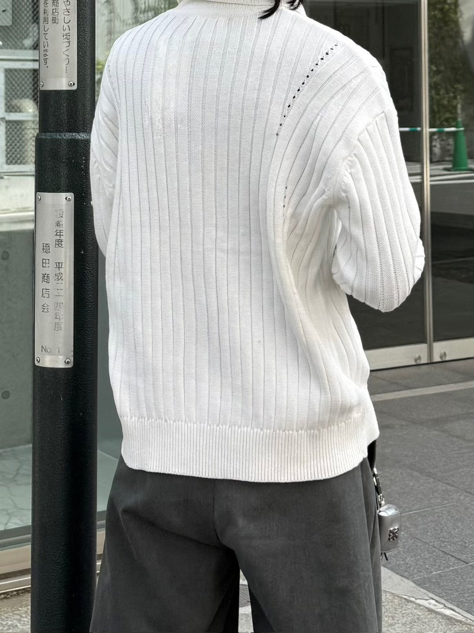 【Chikashitsu +】rivet zip up knit (2color)