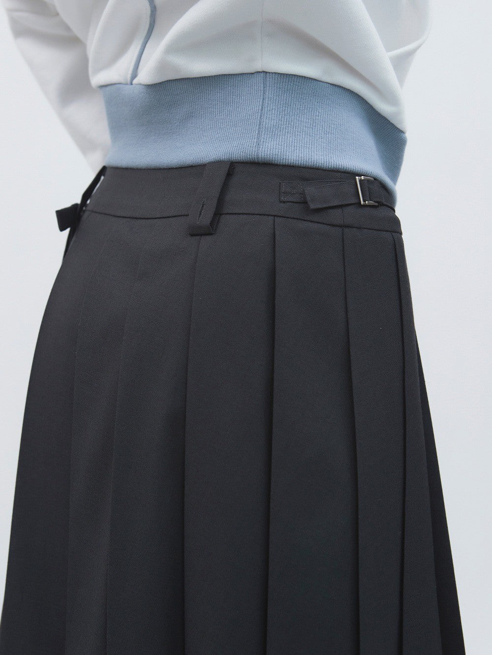 【TUOMIO】MIDI PLEATS RIBBON CULOTTES