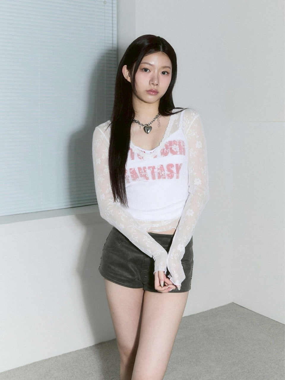 【CHERRYQUIRI】lettering crop sleevless / 【チェリーキュリー】レタリングクロップキャミソール