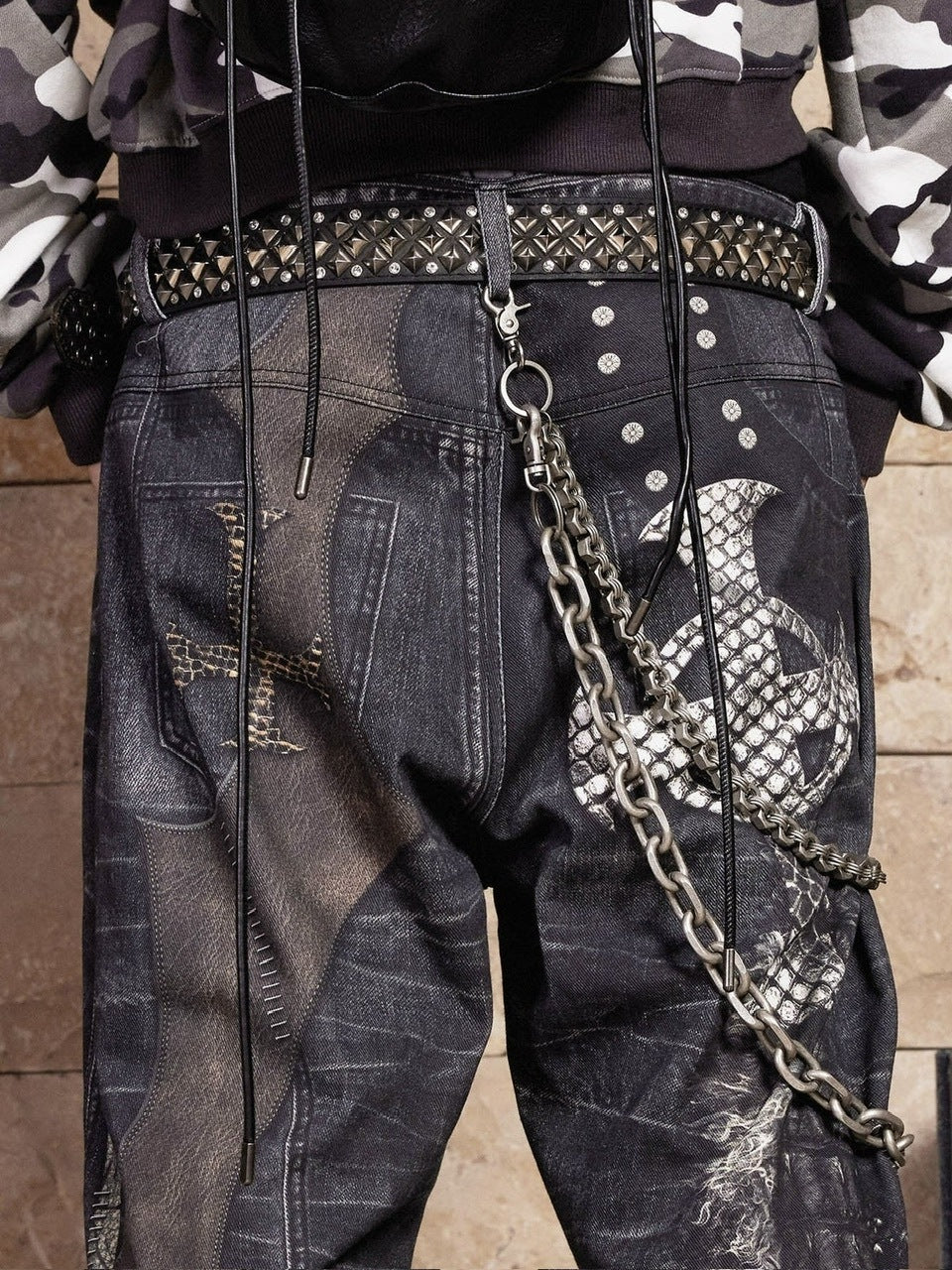 【DND4DES】LEATHER CROSS SPLICING PRINTED JEANS