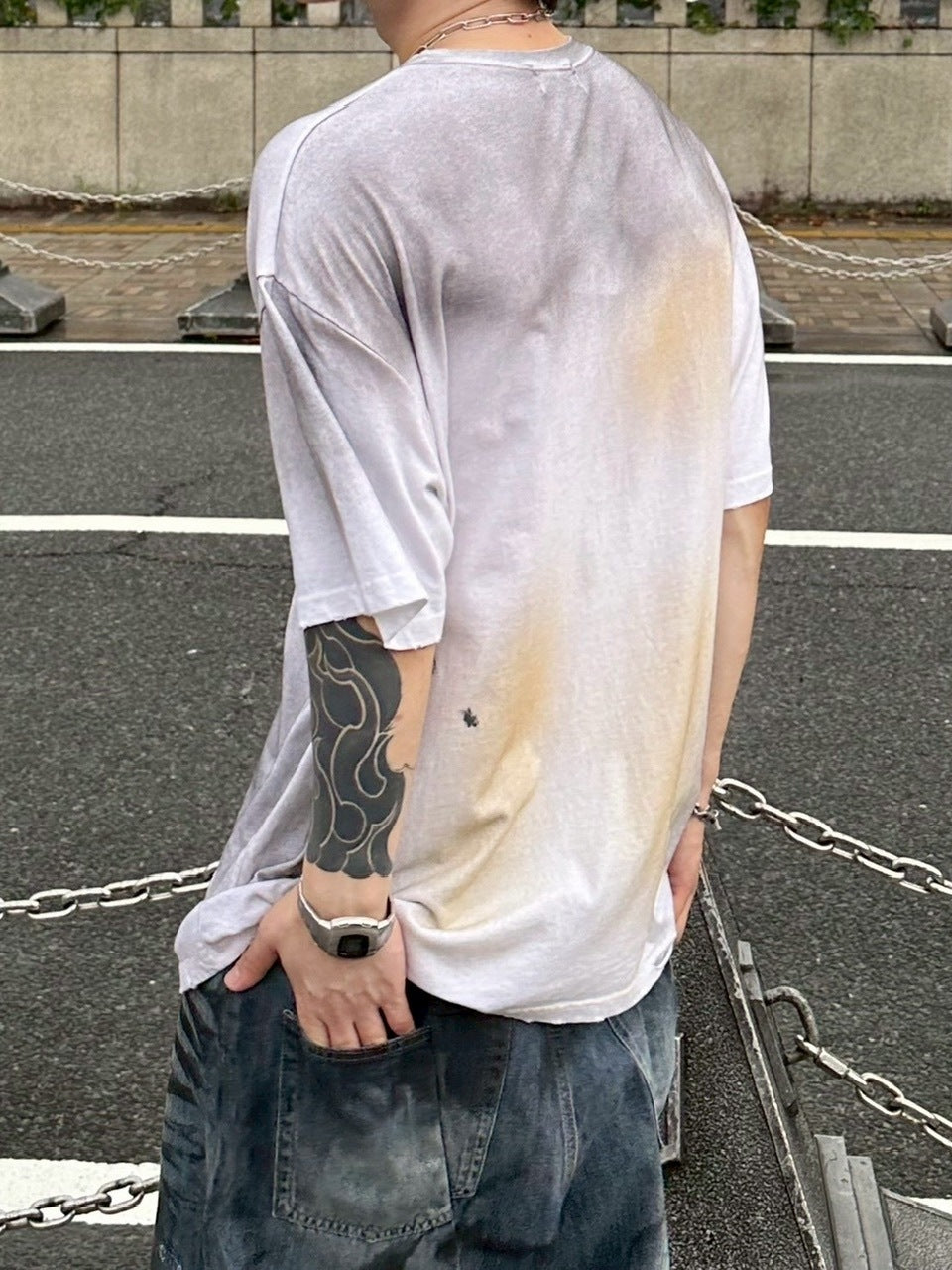 受注制【Chikashitsu +】dirty wash logo half sleeve t-shirt / 【チカシツプラス】ダーティウォッシュロゴ半袖Tシャツ (2color)