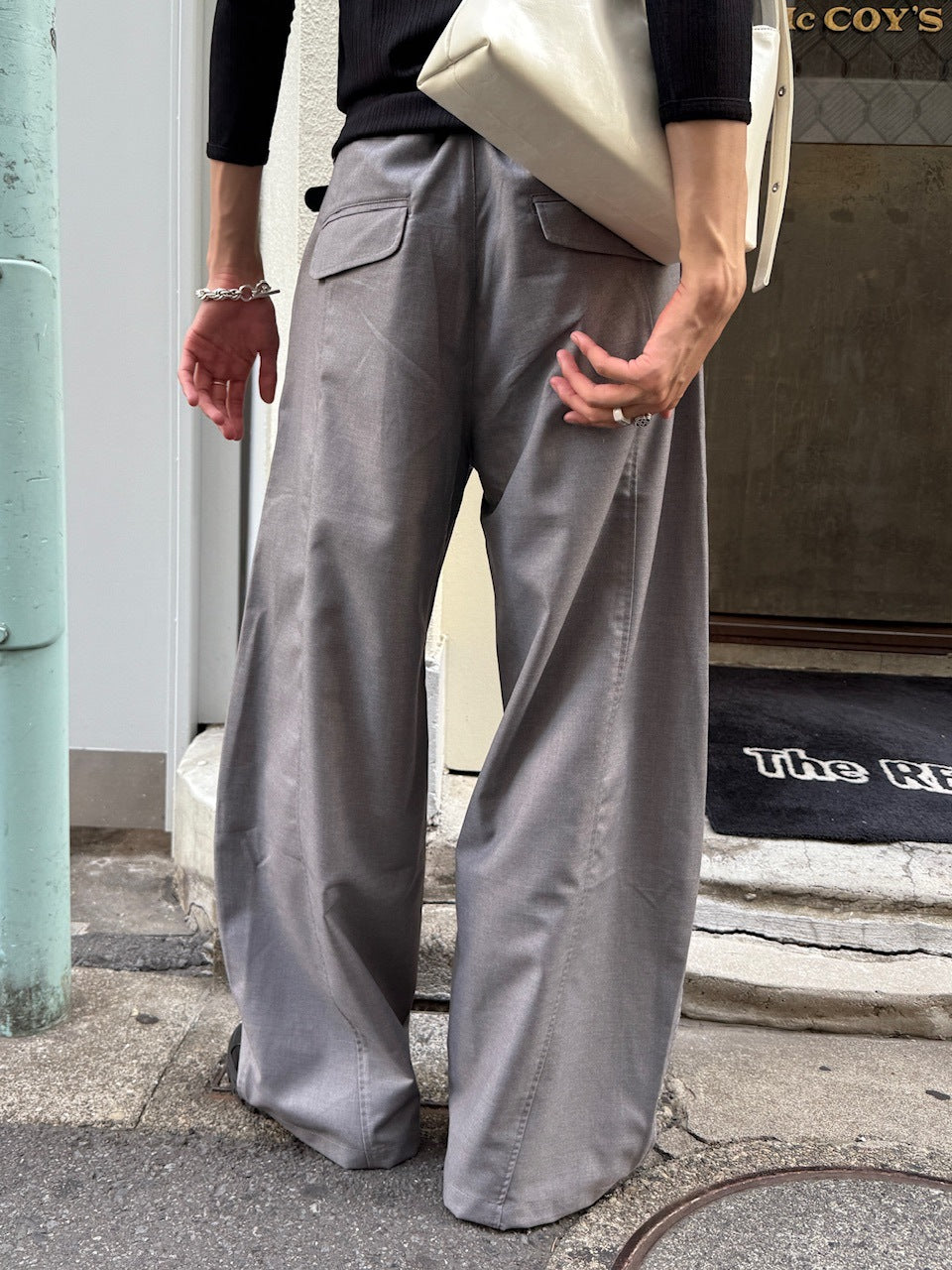 東京店WEB限定受注制【Chikashitsu +】one tuck balloon slacks / 【チカシツプラス】ワンタックバルーンスラックス (2color)