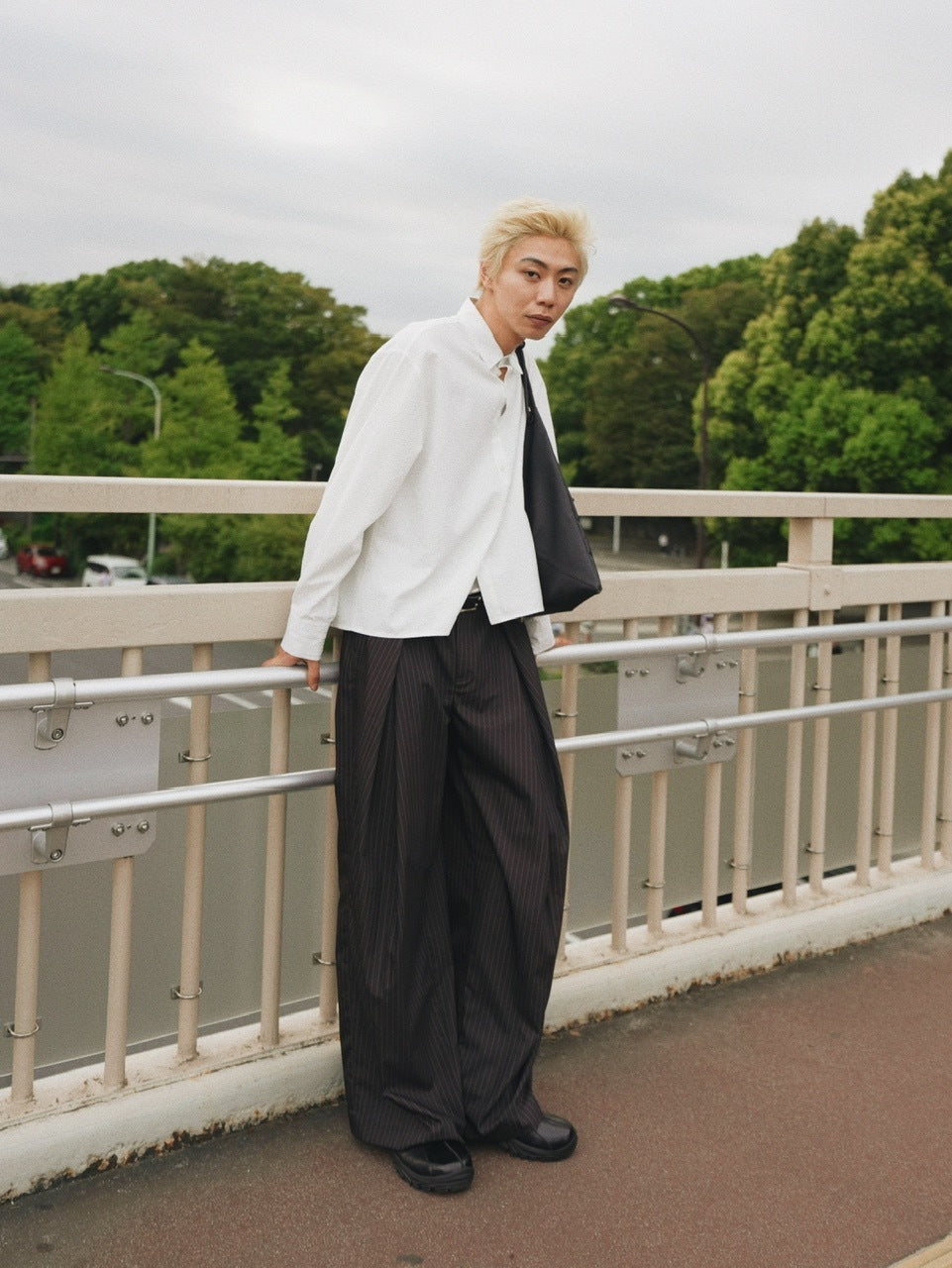 【CS】stripe cross tuck drape slacks (brown)