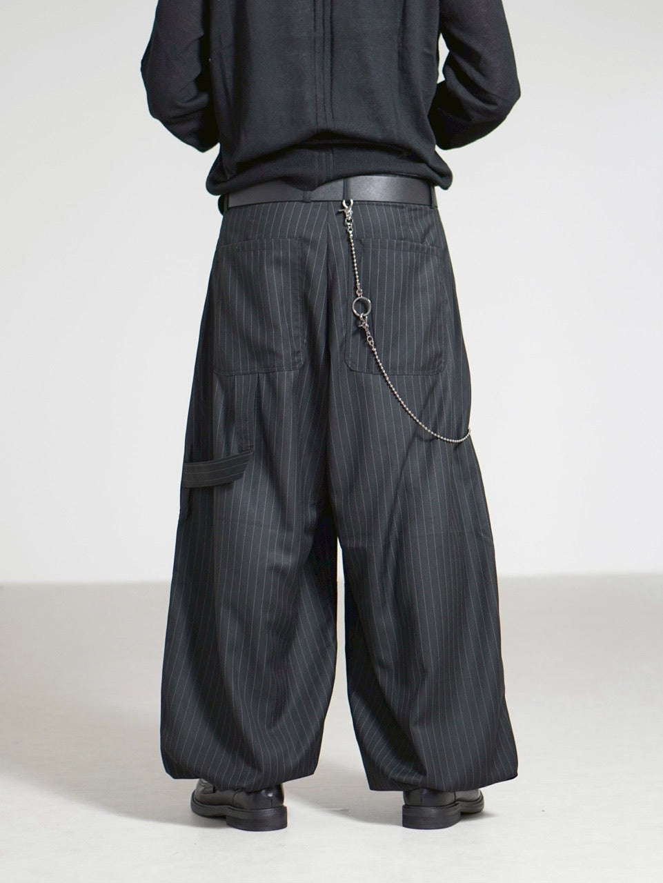 受注制【Chikashitsu +】draw cord stripe wide slacks / 【チカシツプラス】ドローコードストライプワイドスラックス (2color)