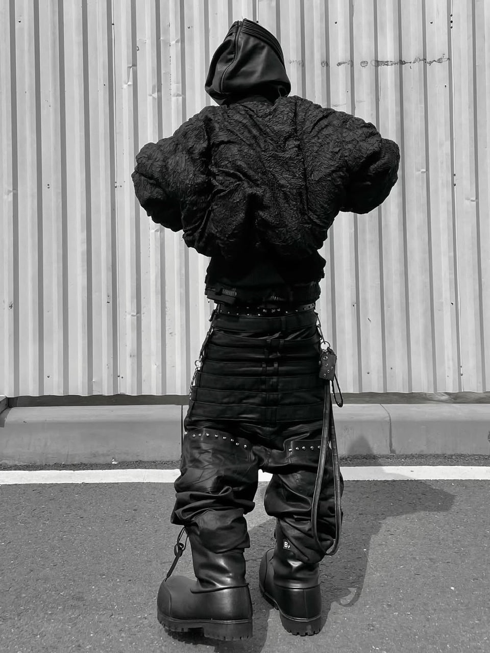 【UNIZ】8 Backs J-Cut Pants / 【ユニズ】ダーティーライクレイヤードバルーンデニムパンツ