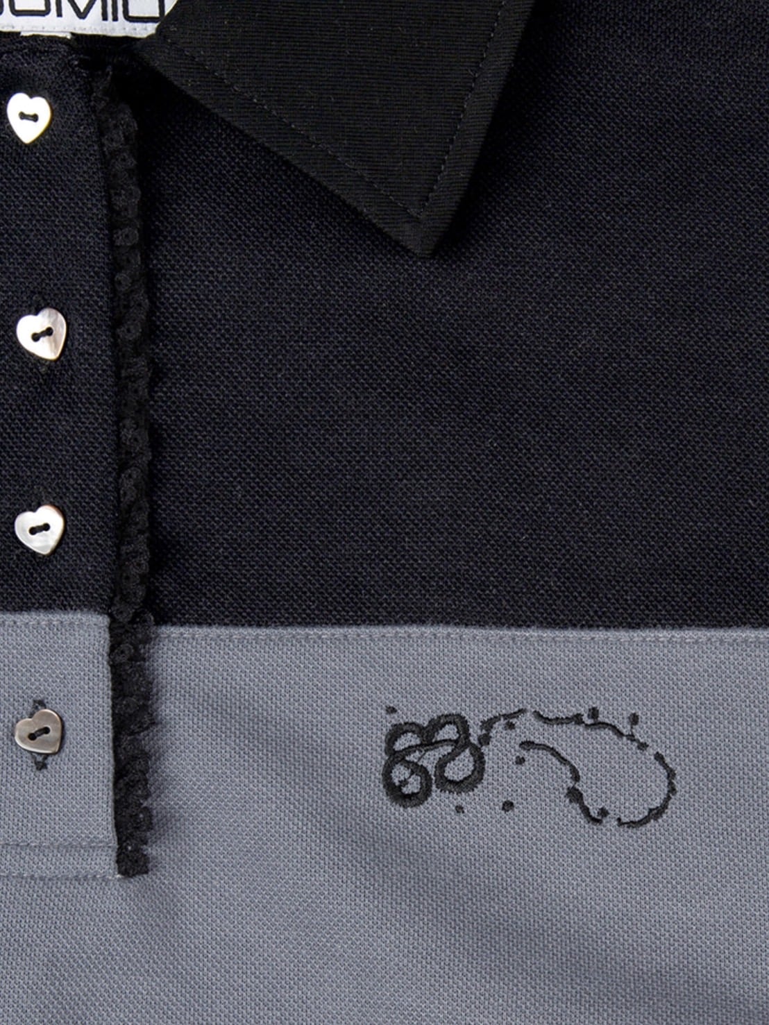 【TUOMIO】RUFFLE POLO TOP / 【トゥオミオ】ラッフル長袖ポロシャツ