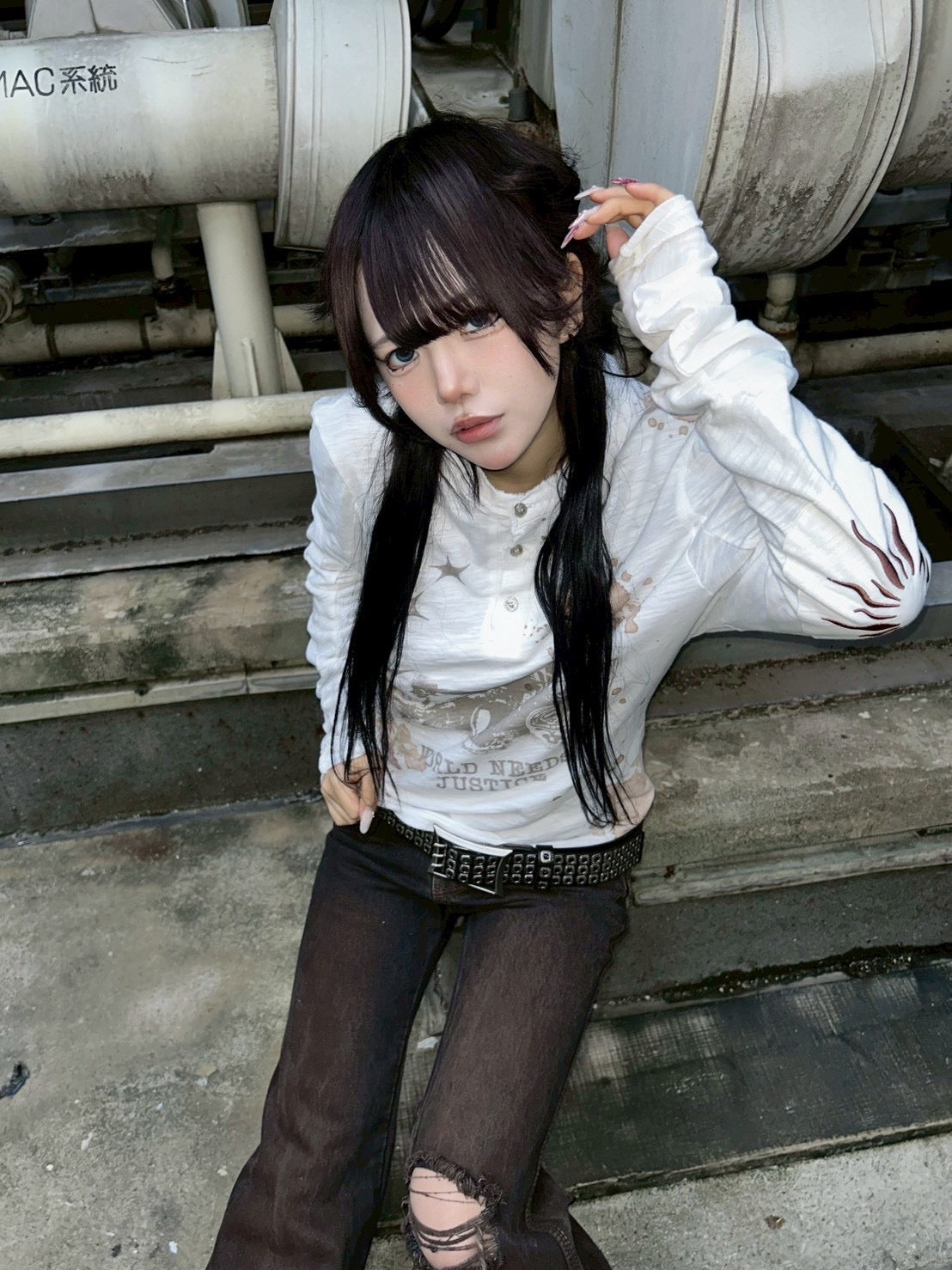 国際配送【Never mind the XU】paint graphic henley long sleeve