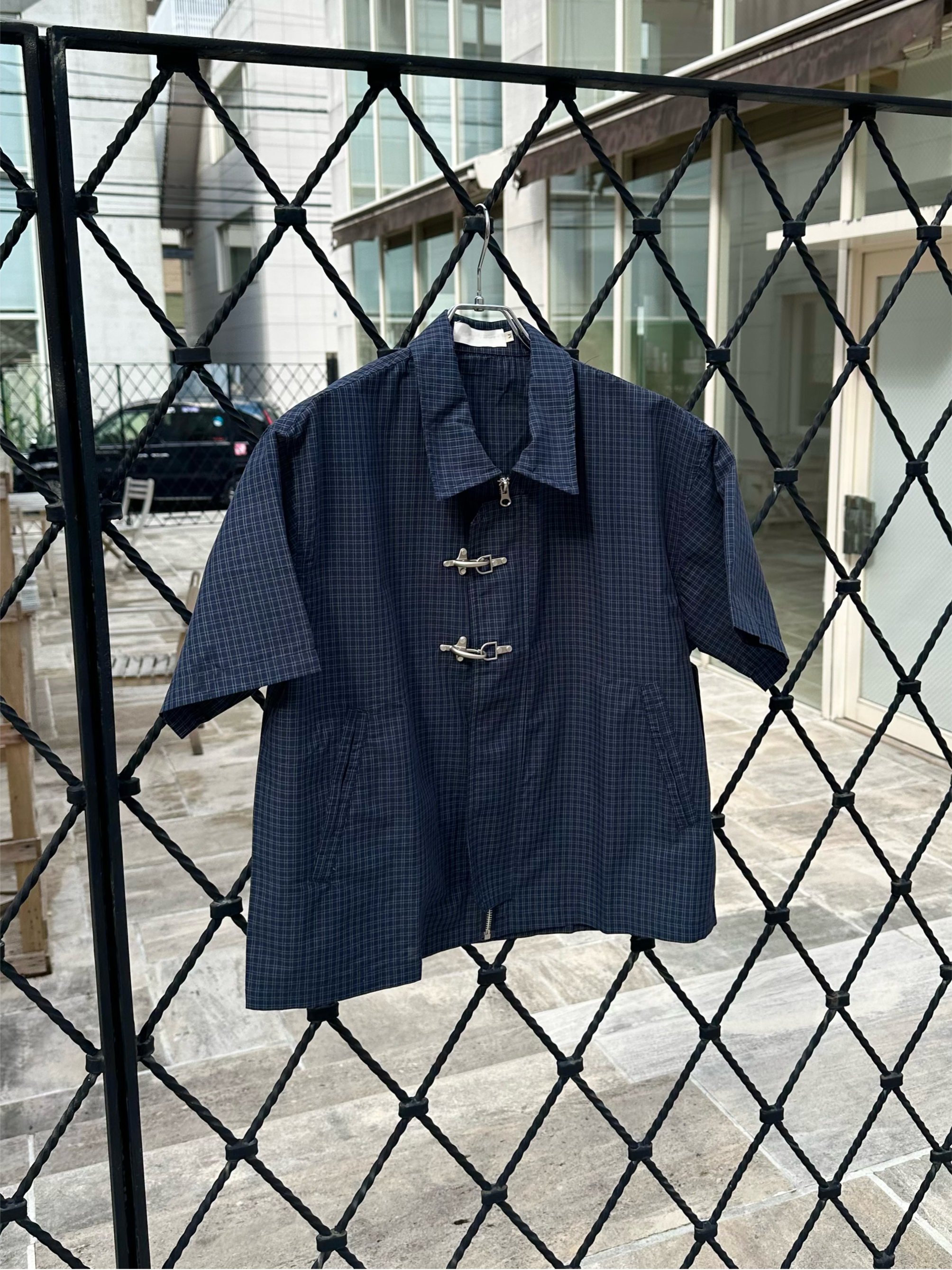 大阪店WEB限定受注制【Chikashitsu +】double buckle shirt jacket (2color)