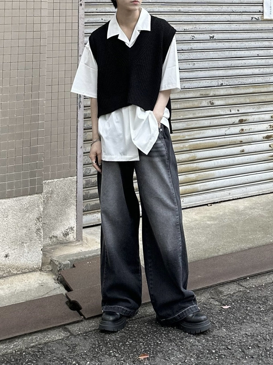 大阪店WEB限定受注制【Chikashitsu +】cropped box vest (2color)