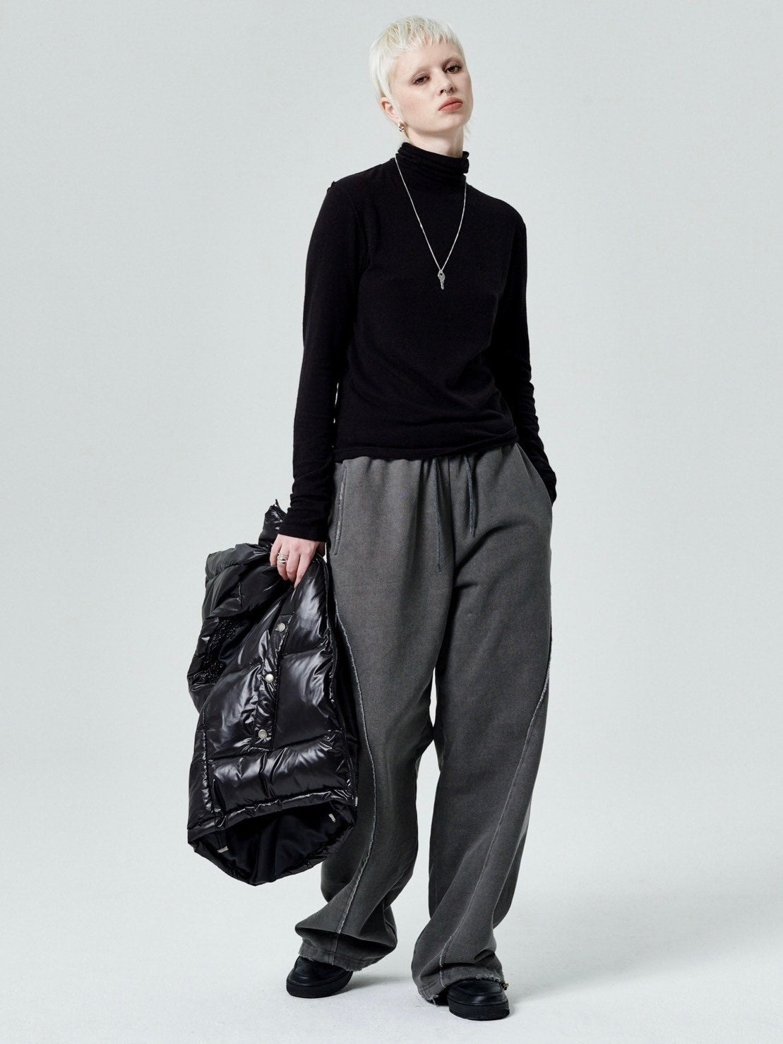 【runningHIGH】ANGORA GAUZE TURTLENECK TOP