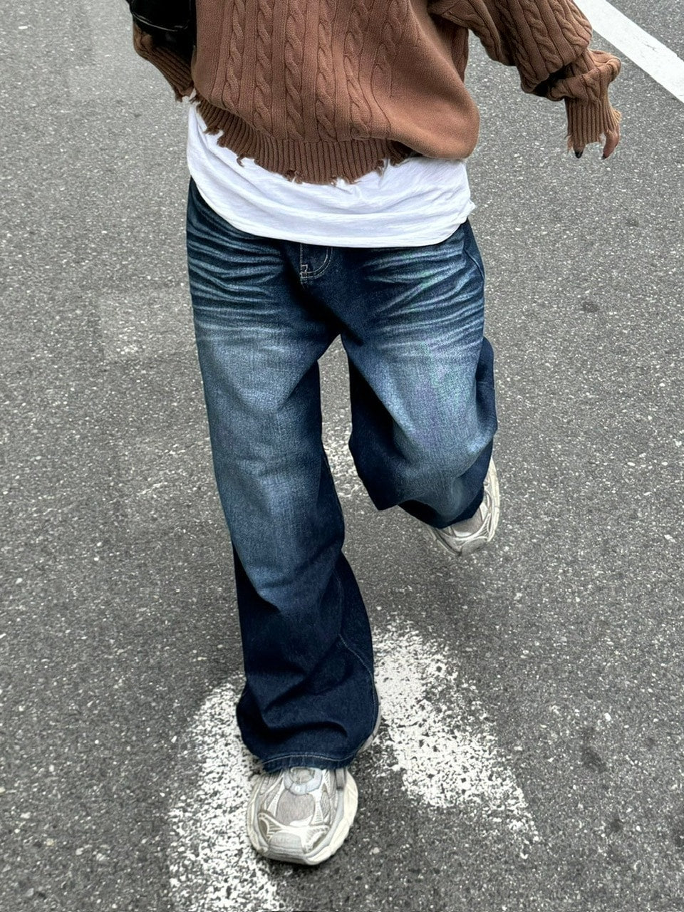 【Chikashitsu +】design washing wide denim pants (2color) / 【チカシツプラス】デザインウォッシングワイドデニムパンツ