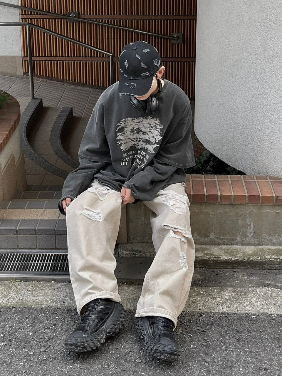 【Chikashitsu +】layered graphic long sleeve (2color) / 【チカシツプラス】レイヤードグラフィックプリント長袖Tシャツ