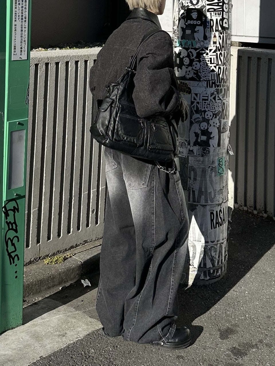 大阪店WEB限定【Chikashitsu +】leather pocket shoulder bag 3