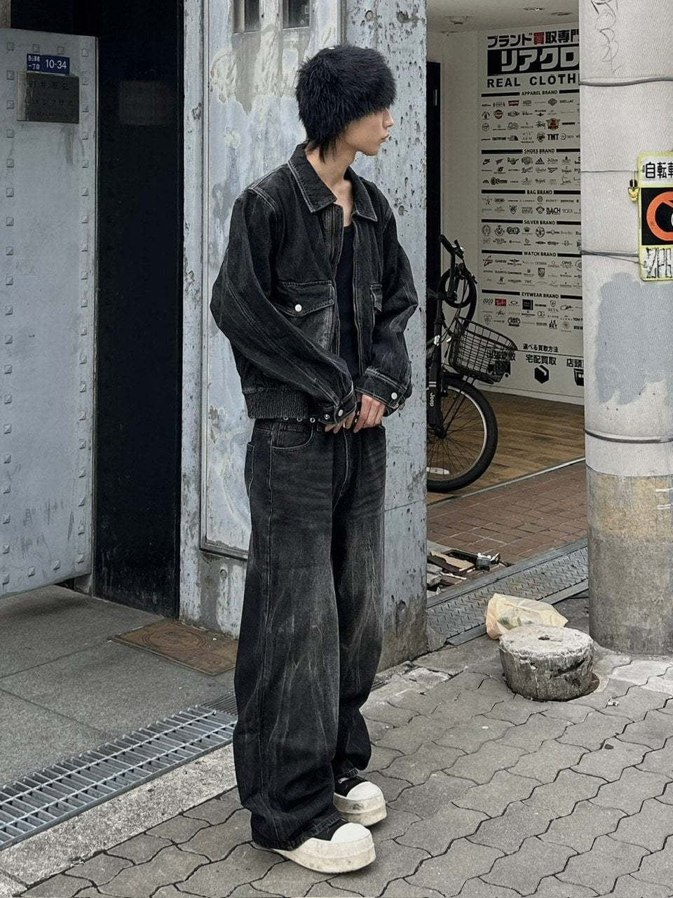 大阪店WEB限定受注制【Chikashitsu +】vintage wash cropped denim jacket (black)