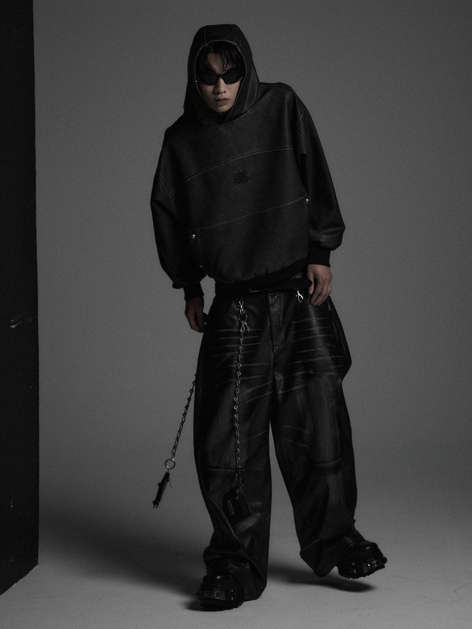 【Rosen Kreuz】VINTAGE LEATHER SHIRRING HOODIE