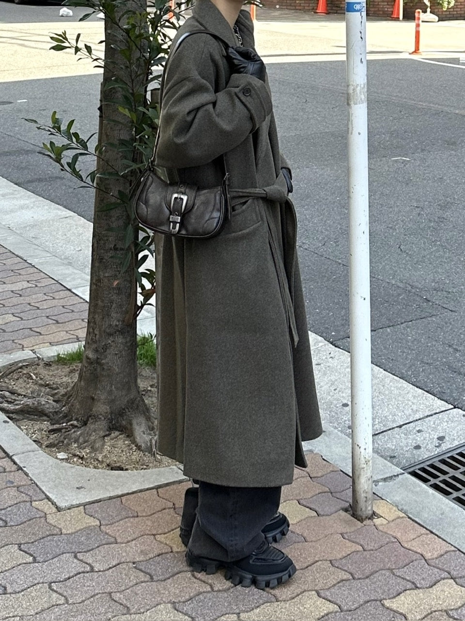 大阪店WEB限定受注制【Chikashitsu +】belt buckle shoulder bag (2color)