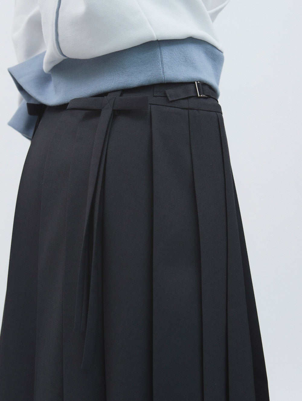 【TUOMIO】MIDI PLEATS RIBBON CULOTTES