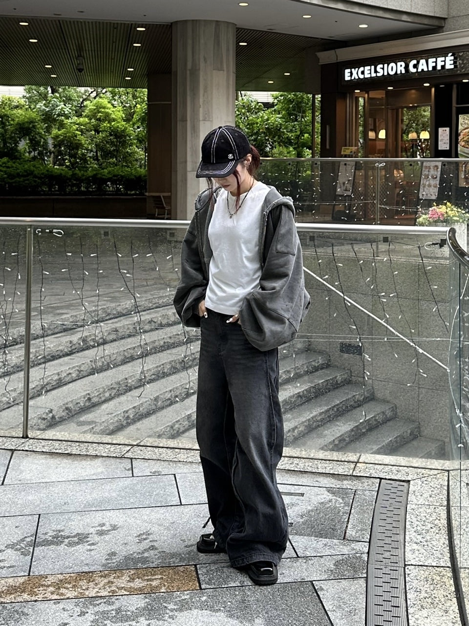 【Chikashitsu +】side wave design denim pants (BLACK)