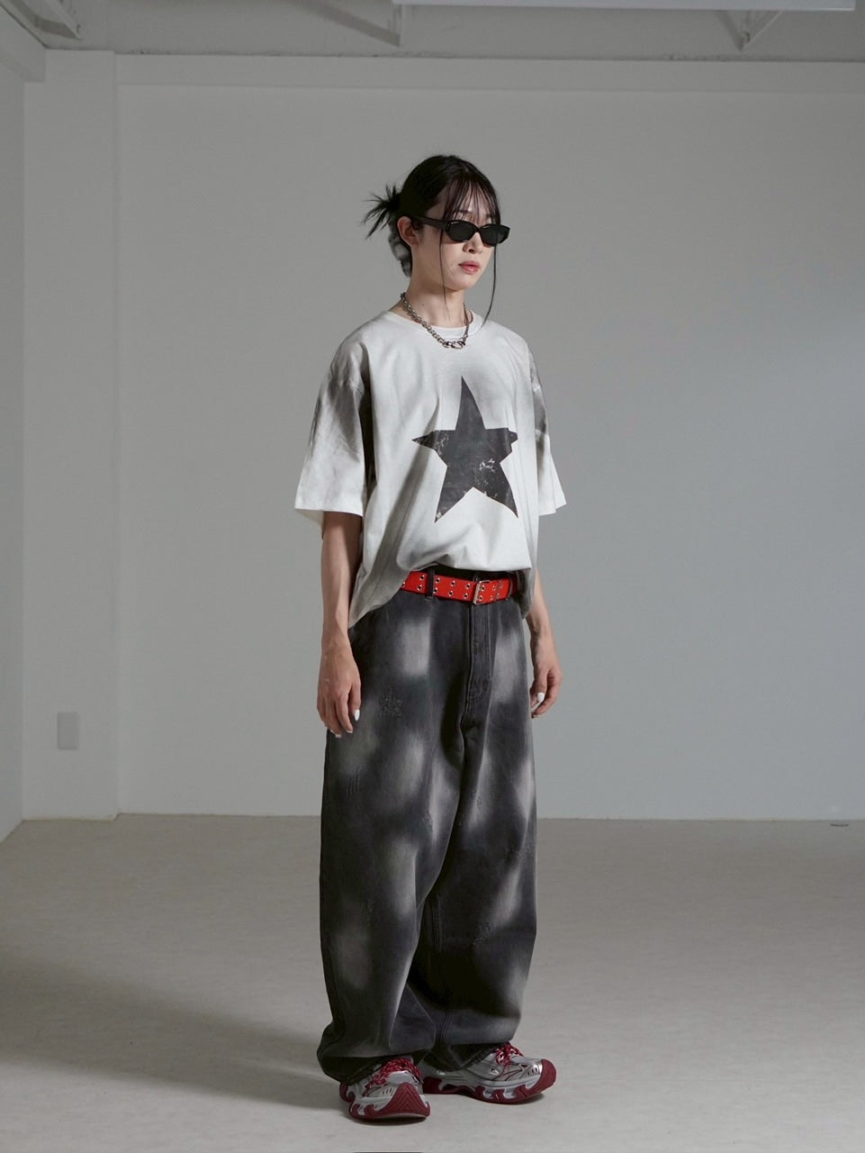 受注制【Chikashitsu +】pigment big star t-shirt (2color) / 【チカシツプラス】ピグメントビッグスタープリント半袖Tシャツ