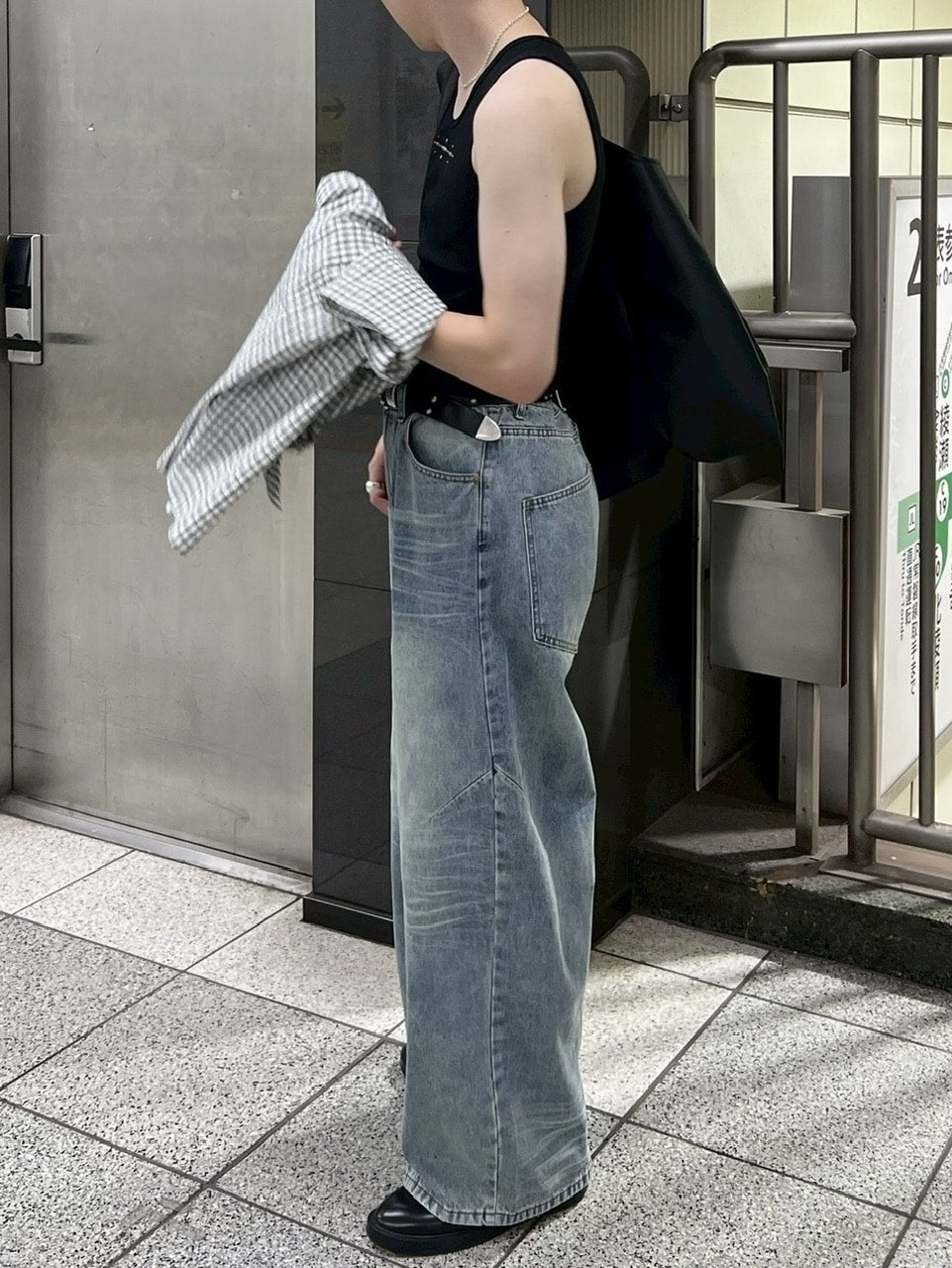 【Chikashitsu +】metal studs sleeveless / 【チカシツプラス】メタルスタッズタンクトップ (2color)