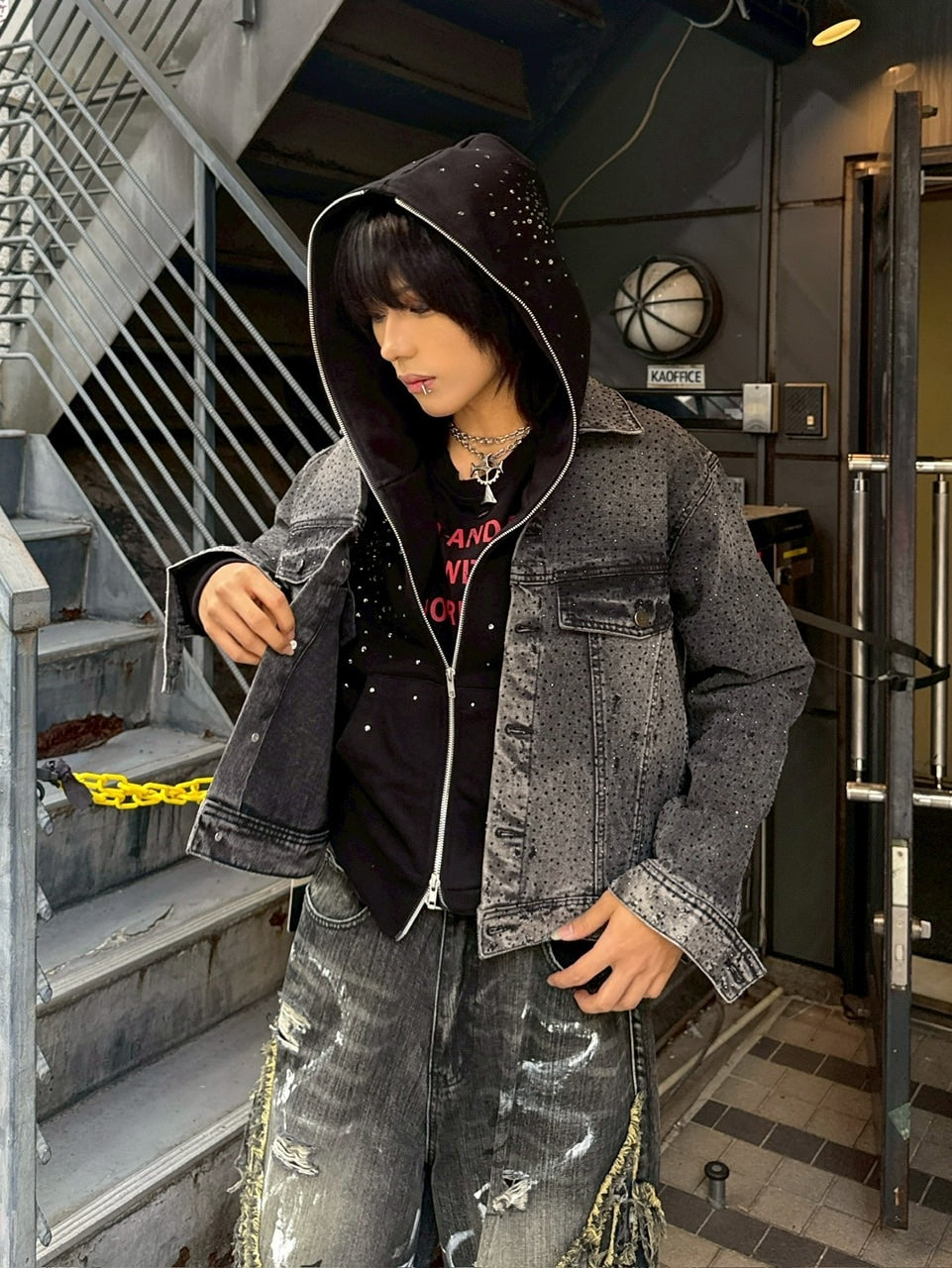 【Never mind the XU】rhinestone denim jacket / 【ネバーマインドザエックスユー】ラインストーンデニムジャケット (2color)