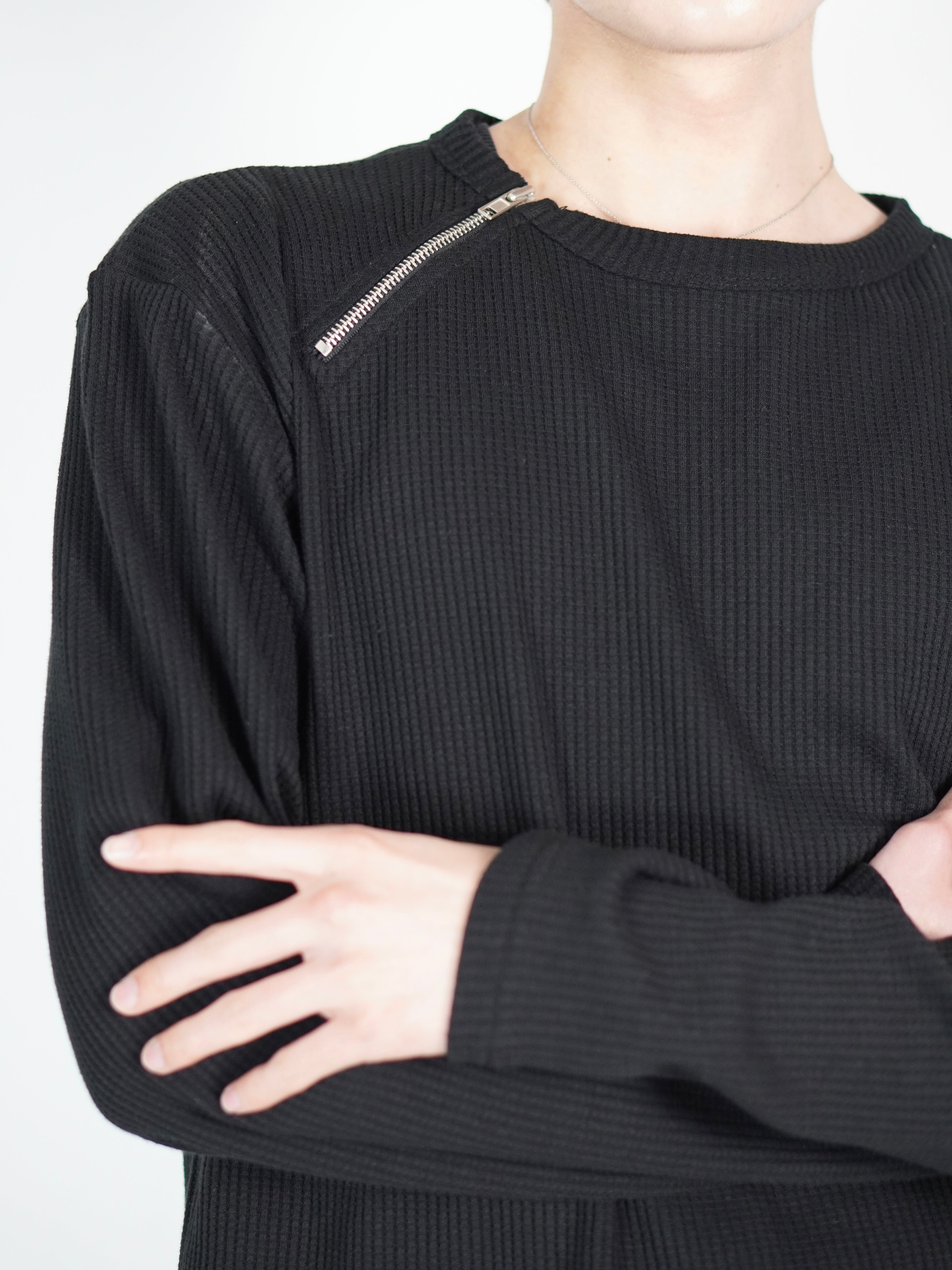 受注制【Chikashitsu +】metal zip waffle long sleeve (2color)