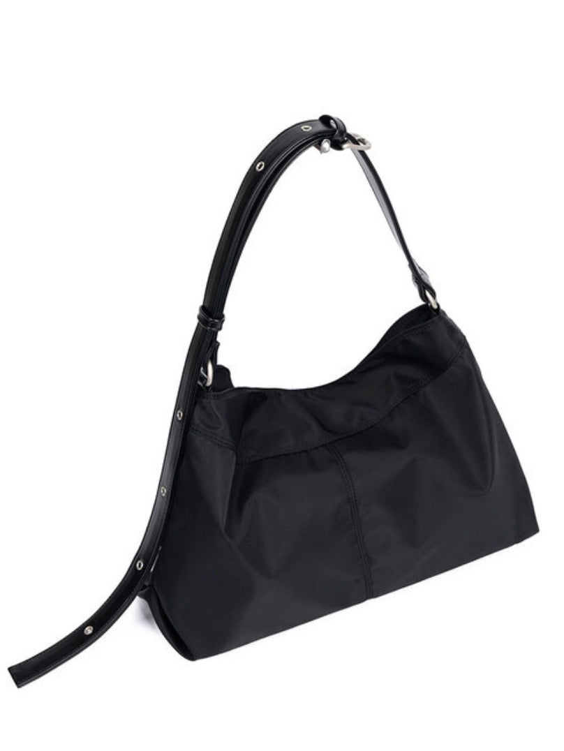 【HAH ARCHIVE】Contour Belted Bag (ナイロン)