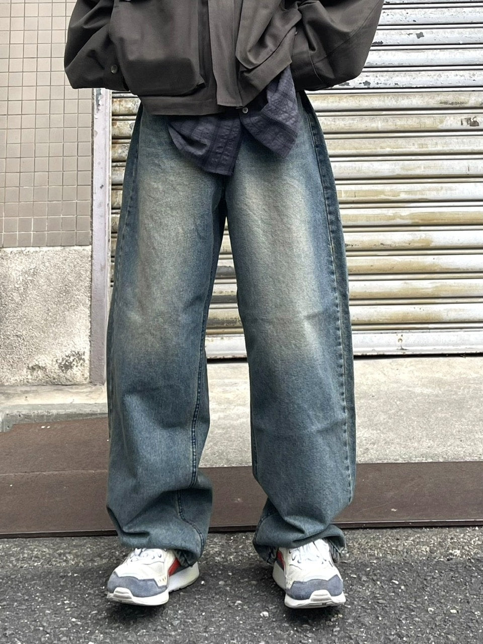受注制【Chikashitsu +】vintage wash semi wide denim pants / 【チカシツプラス】ヴィンテージウォッシュセミワイドデニムパンツ