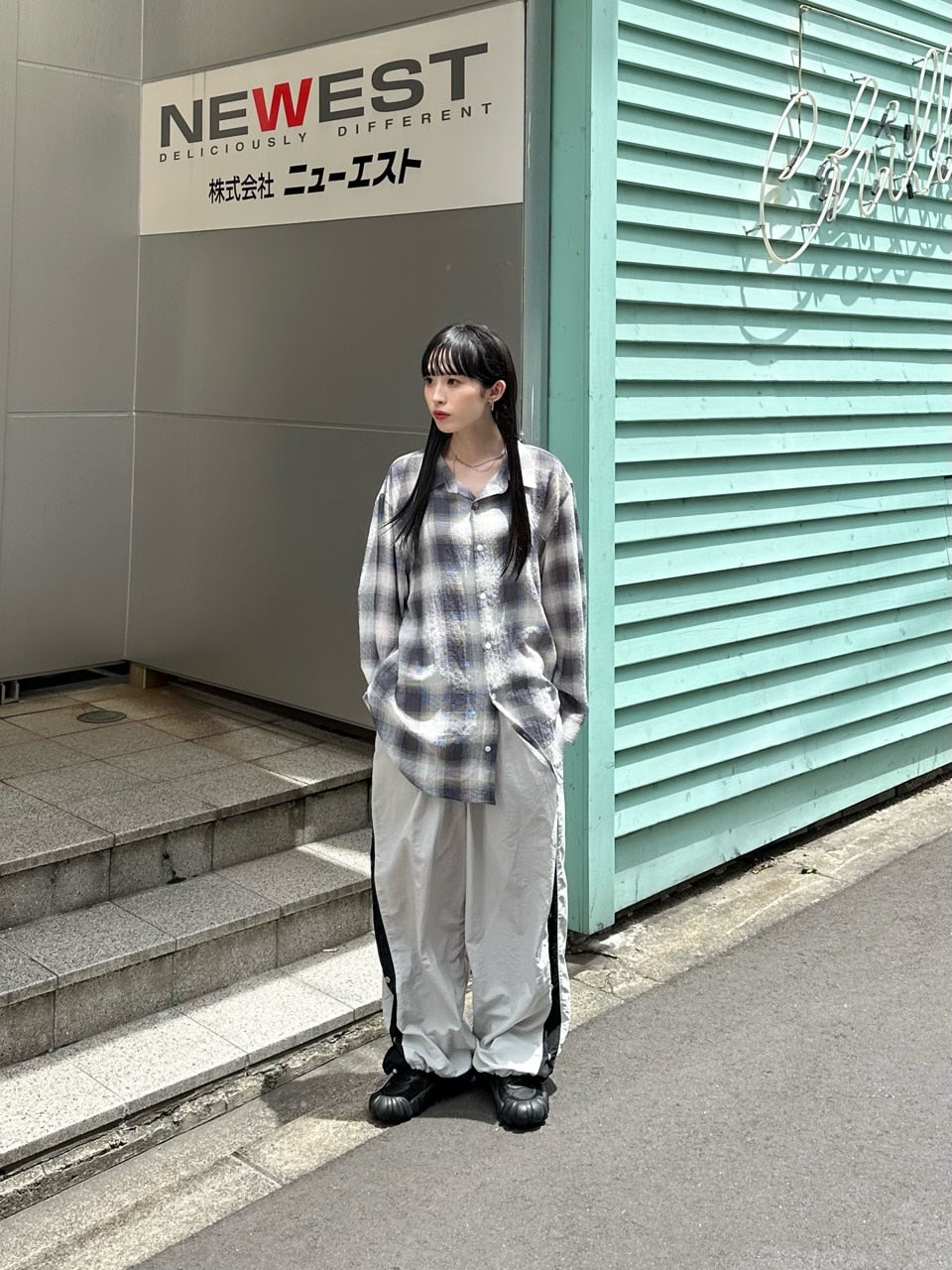 大阪店WEB限定受注制【Chikashitsu +】snap nylon ballon pants (2color)