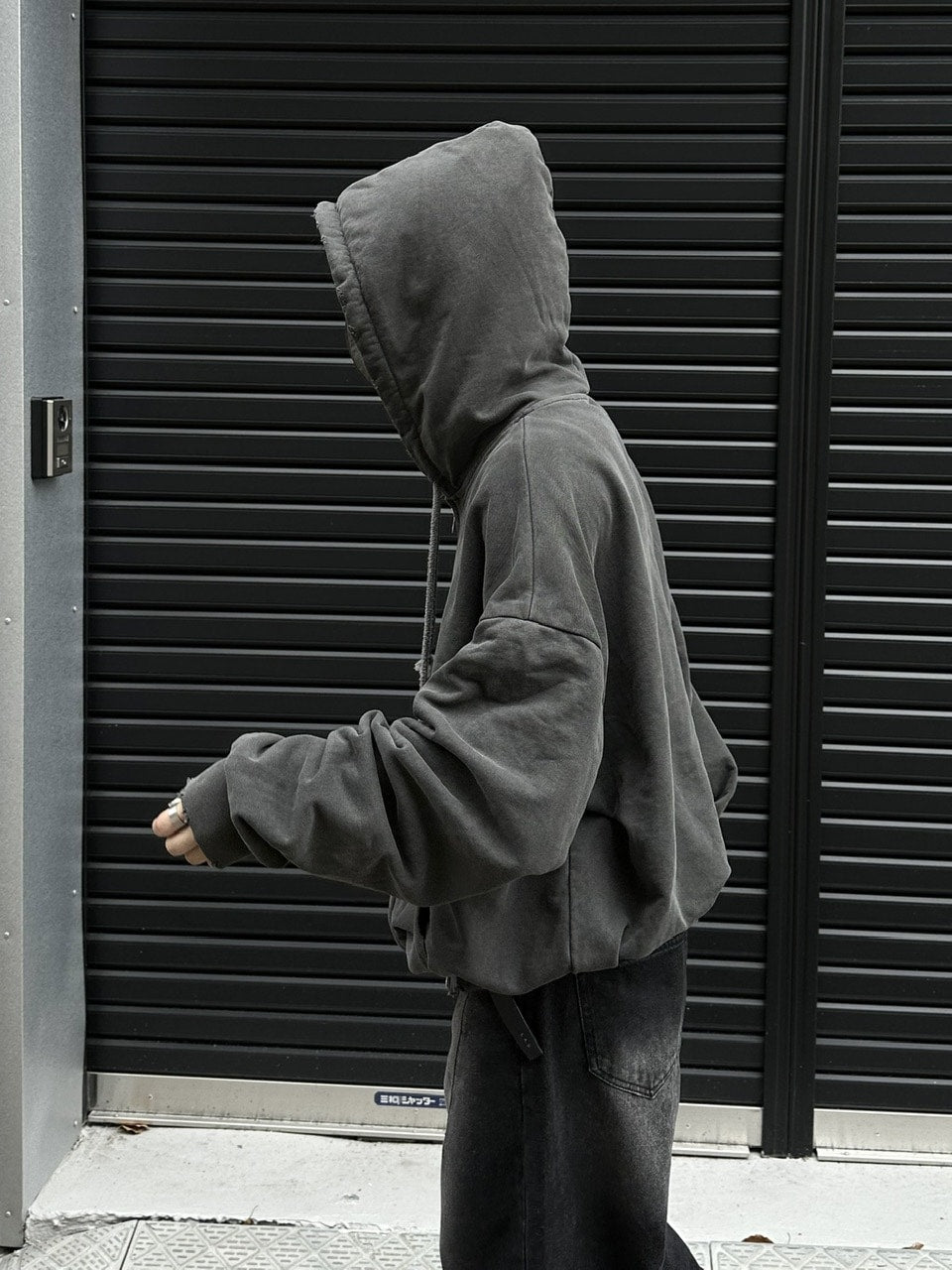 大阪店WEB限定受注制【Chikashitsu +】damage zip up hoodie (3color) / 【チカシツプラス】ダメージ長袖ジップアップパーカー