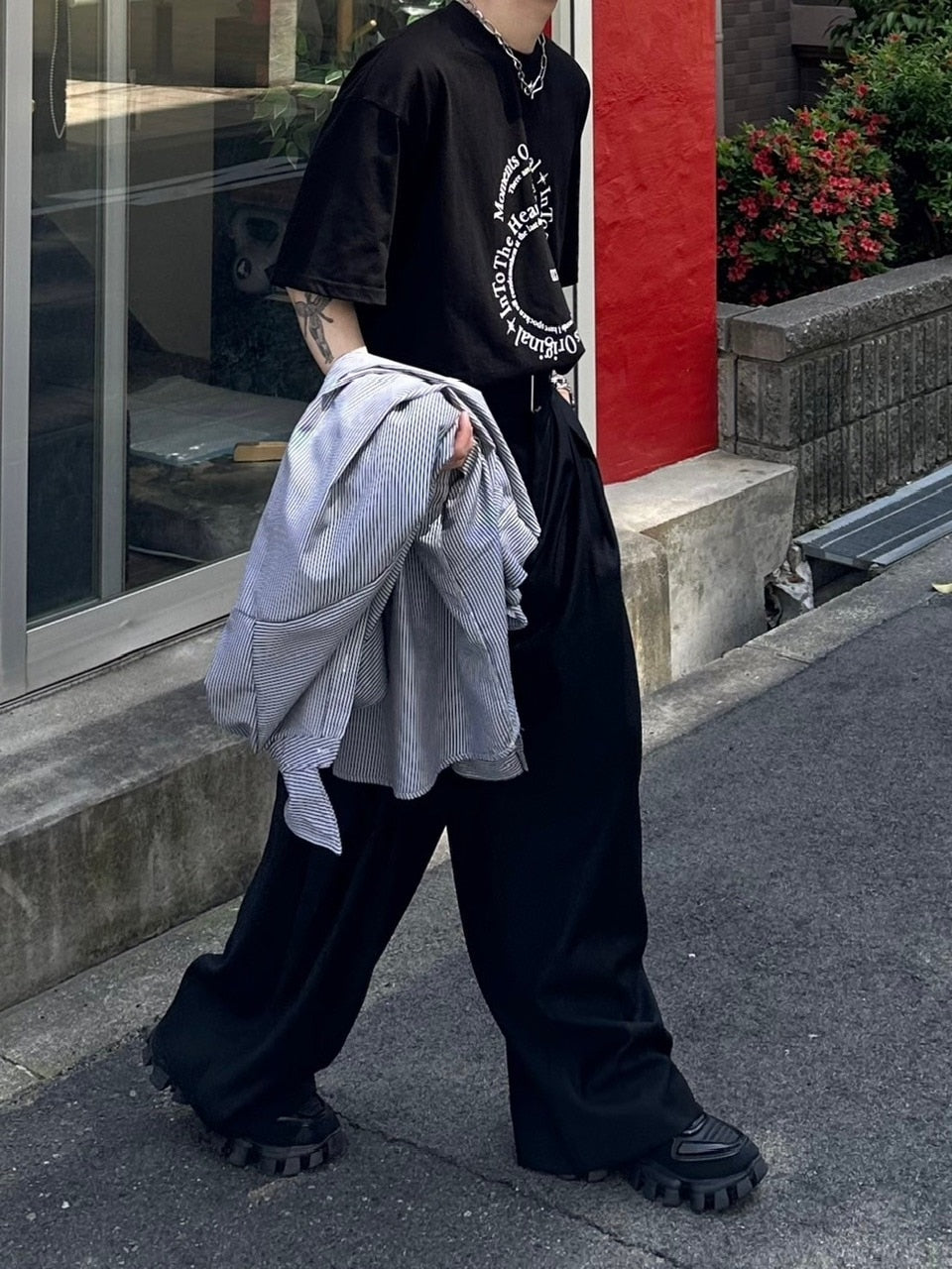 受注制【Chikashitsu +】logo graphic t-shirt 2 (3color) / 【チカシツプラス】グラフィックロゴプリント半袖Tシャツ