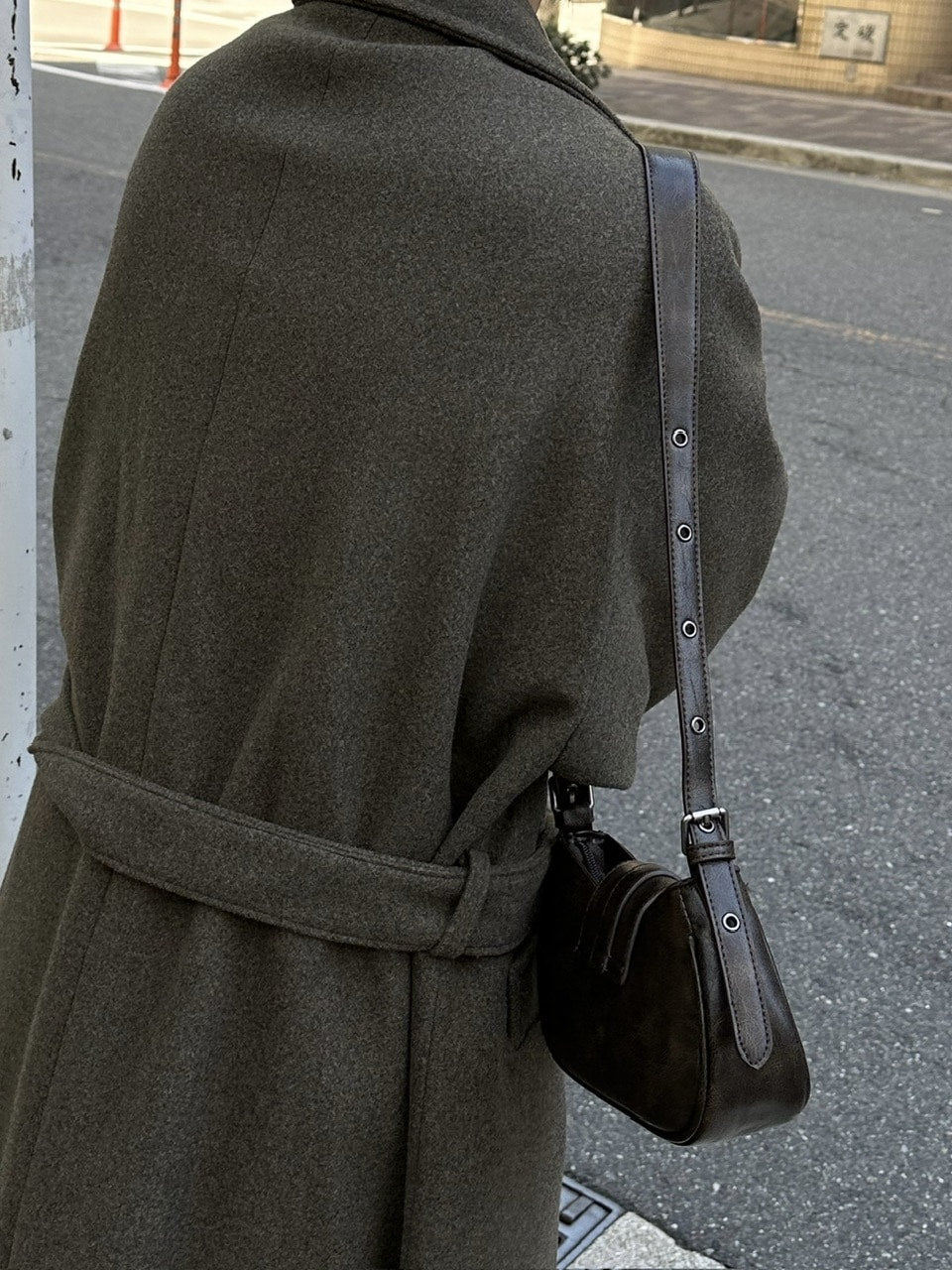 大阪店WEB限定受注制【Chikashitsu +】belt buckle shoulder bag (2color)