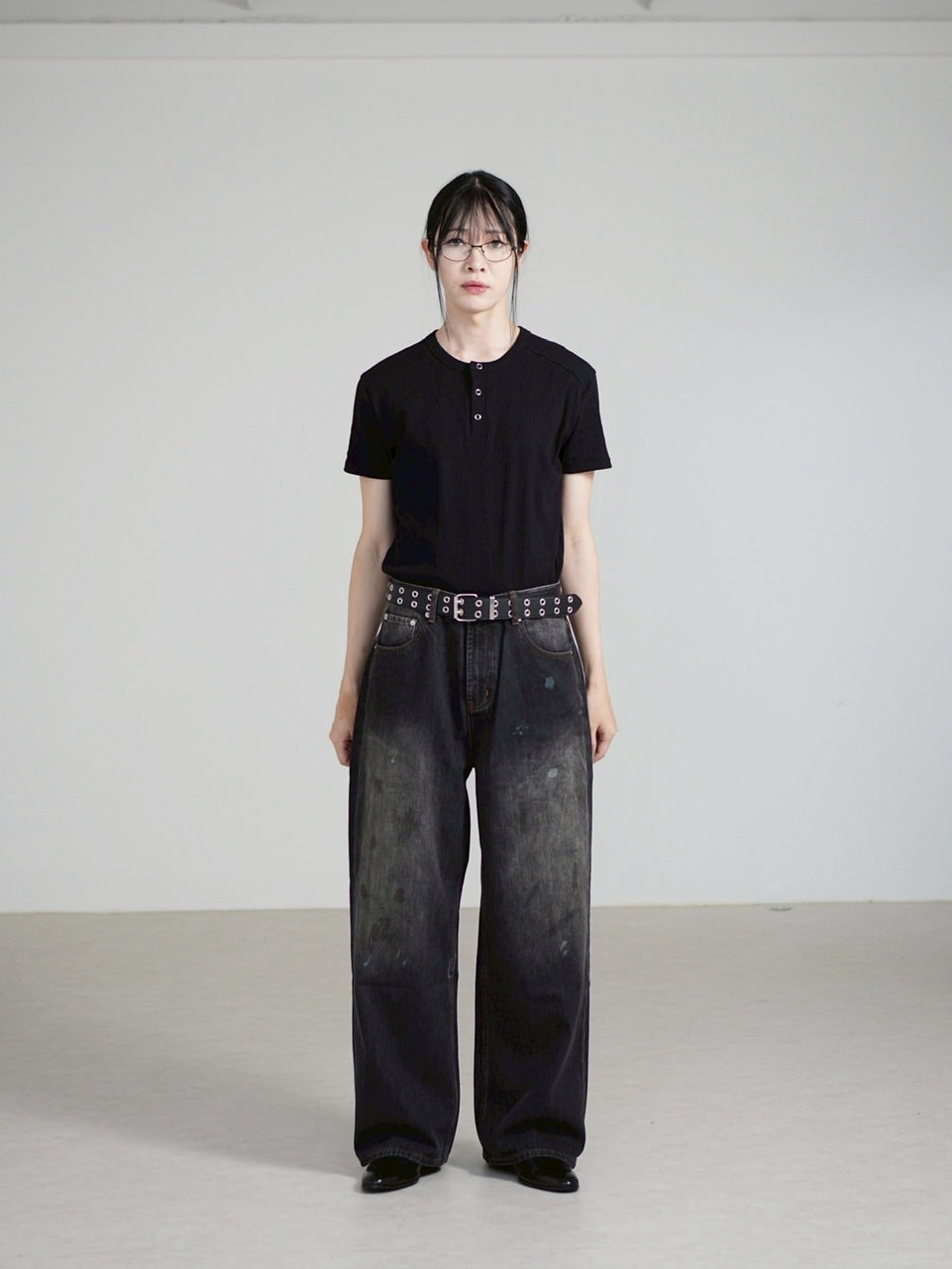 【Chikashitsu +】dirty wash semi wide denim (2color) / 【チカシツプラス】ダーティーウォッシングセミワイドデニムパンツ