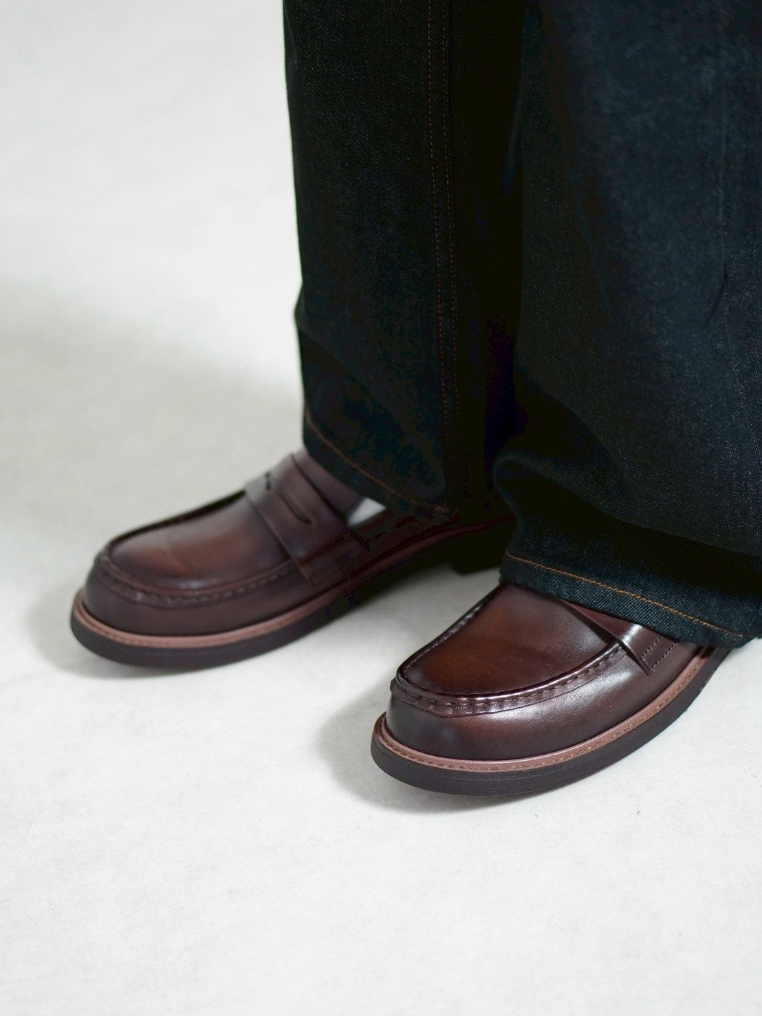 受注制【Chikashitsu +】semi wide rigid denim pants / 【チカシツプラス】セミワイドリジッドデニムパンツ (2color)