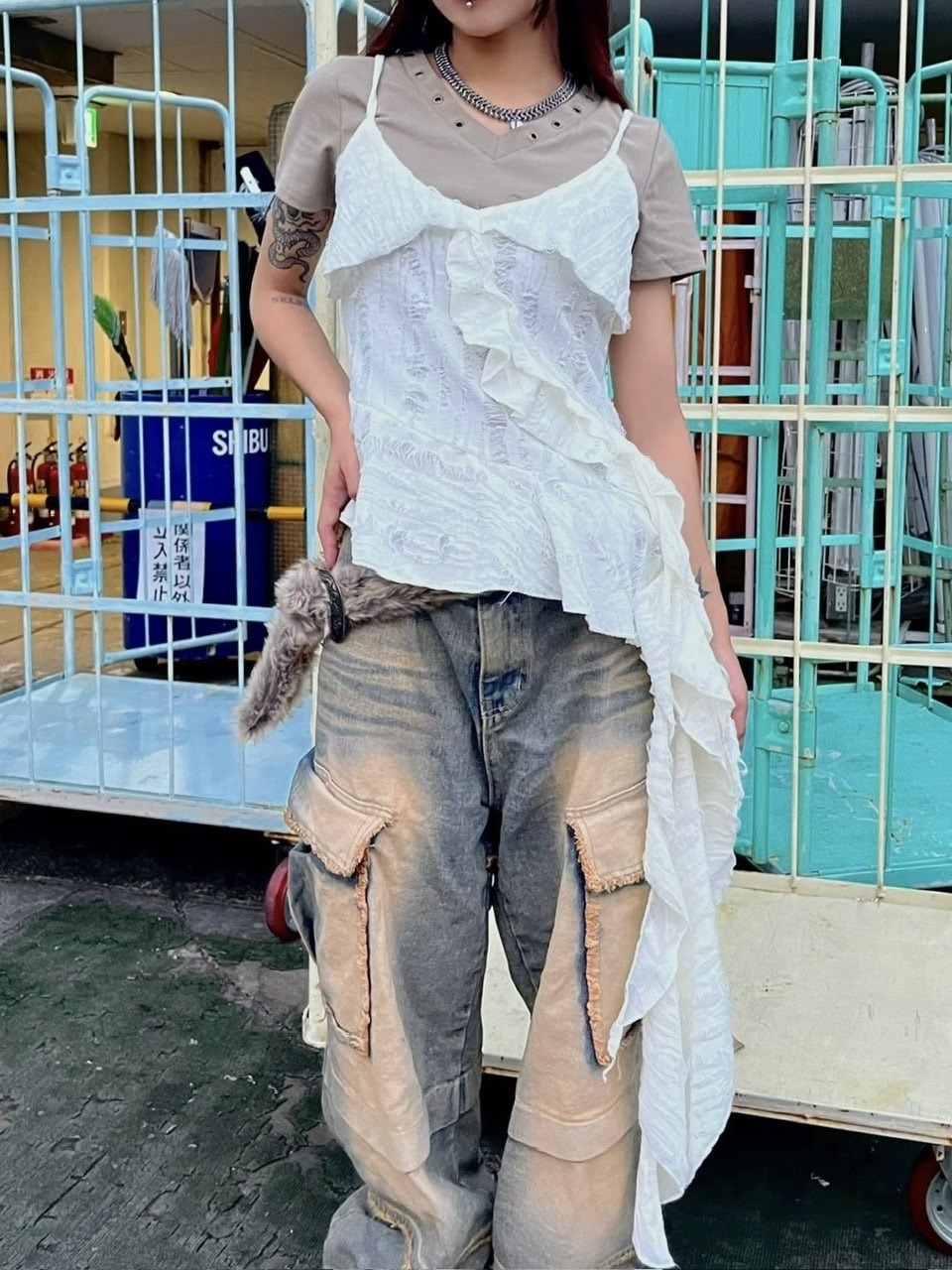 受注制【Never mind the XU】damage frill sleeveless (3color)