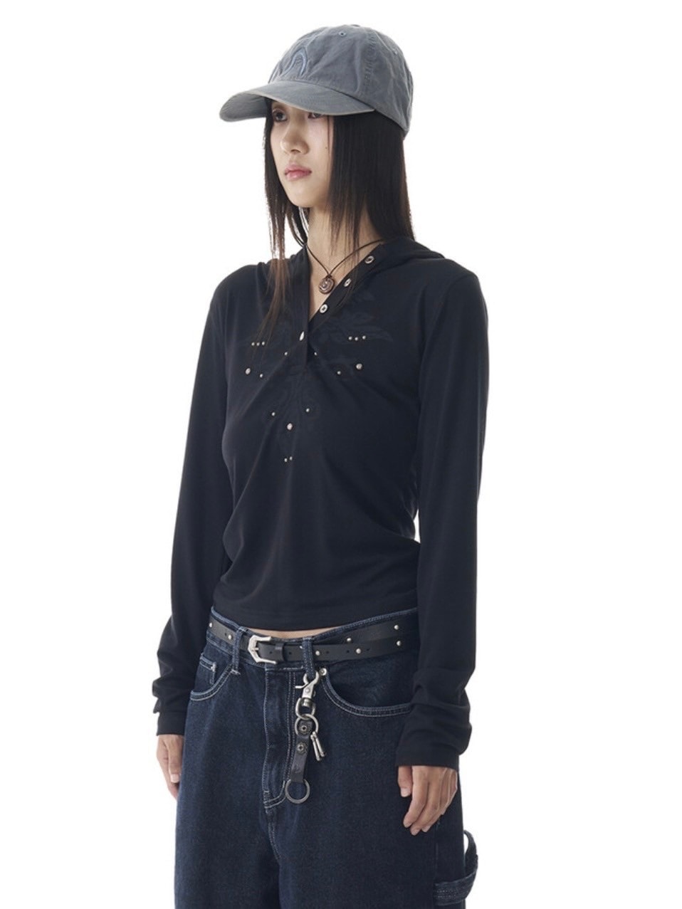 【AAKAM】Studded Leaf Hooded Long Sleeve