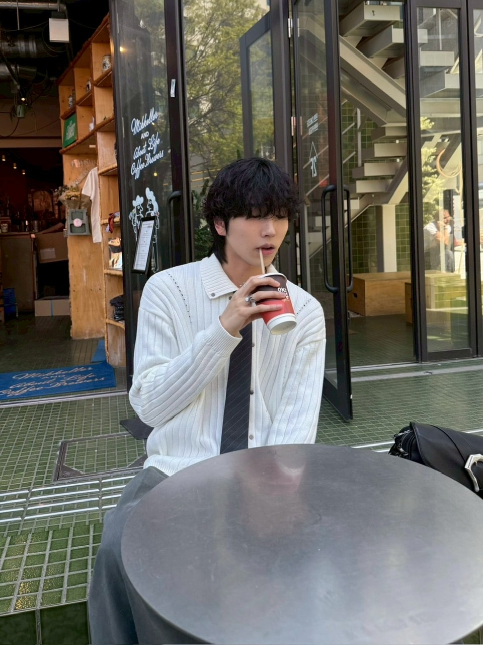 【Chikashitsu +】rivet zip up knit (2color)