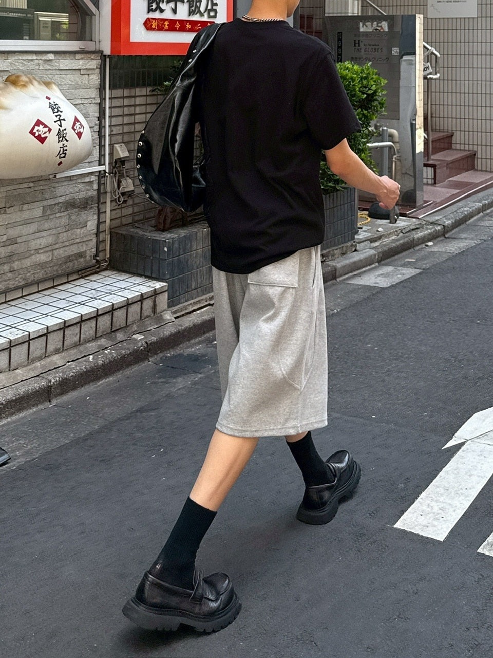 【Chikashitsu +】stitch bermuda sweat pants (2color) / 【チカシツプラス】スティッチバミューダハーフスウェットパンツ