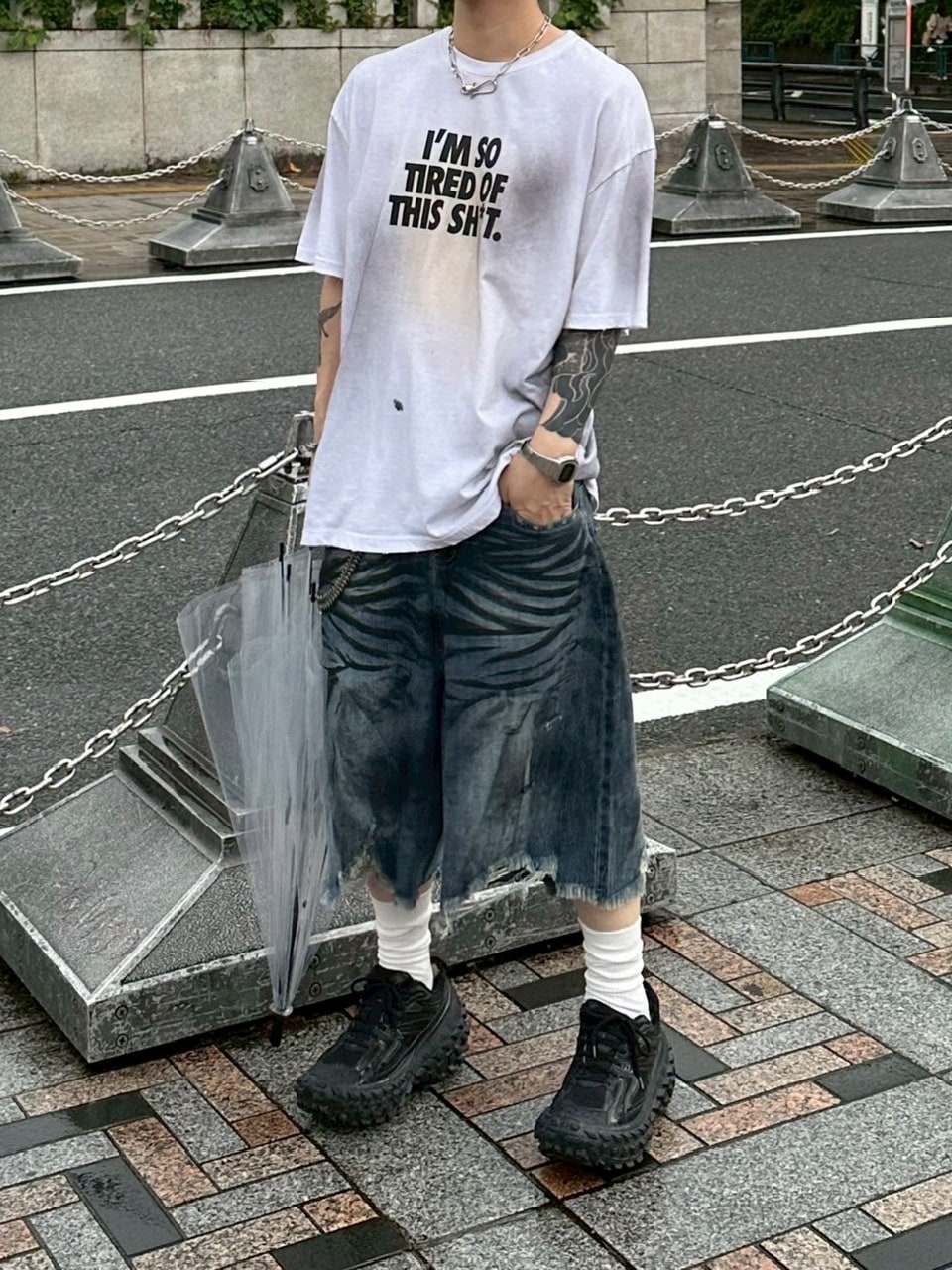 受注制【Chikashitsu +】dirty wash logo half sleeve t-shirt / 【チカシツプラス】ダーティウォッシュロゴ半袖Tシャツ (2color)