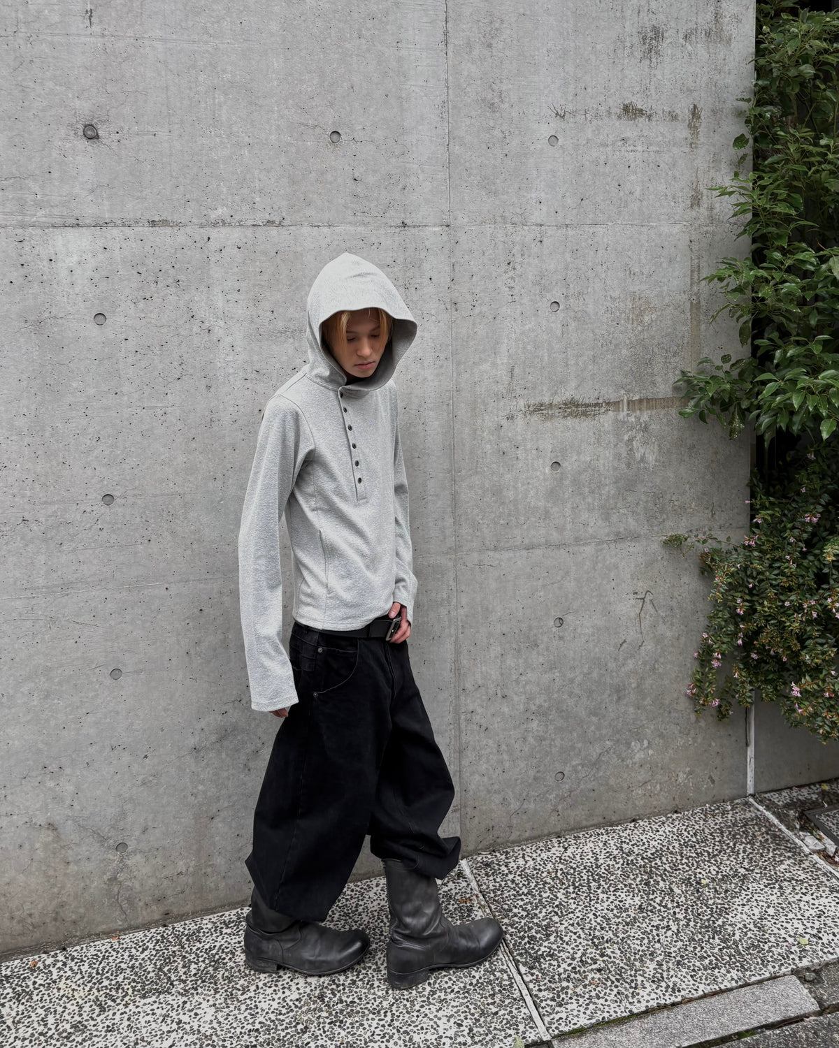 【Lee fi Ne】 Offset Hooded Henley Top