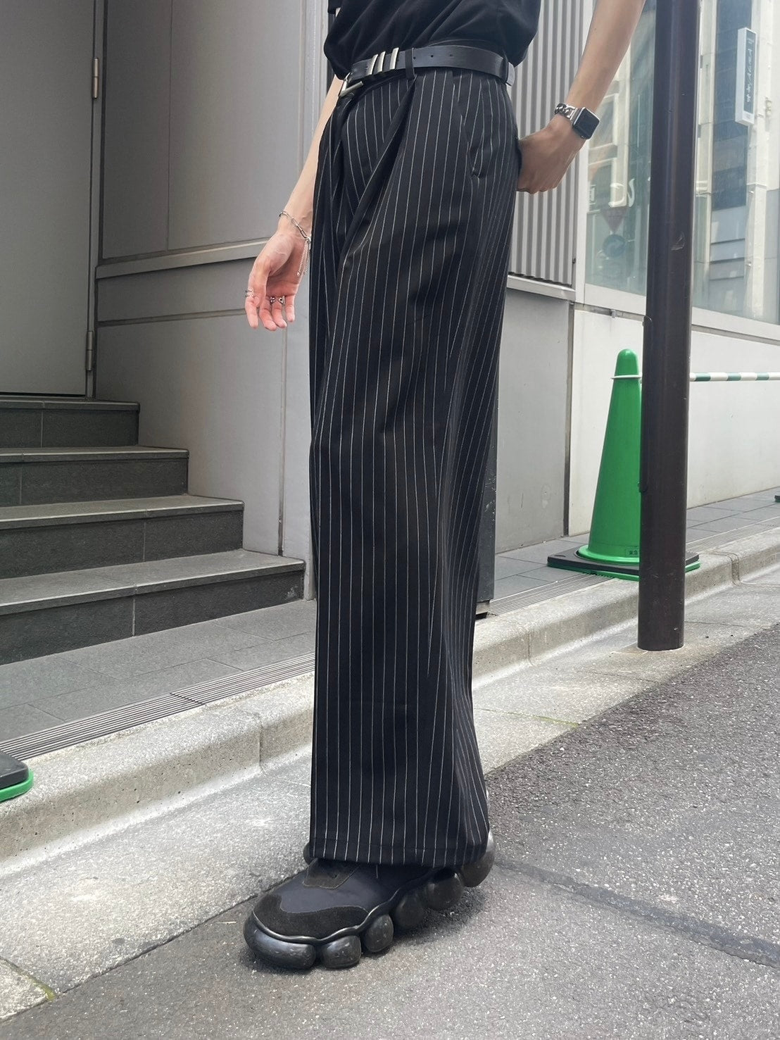 受注制【Chikashitsu +】stripe tuck slacks / 【チカシツプラス】ストライプボーダータックスラックス