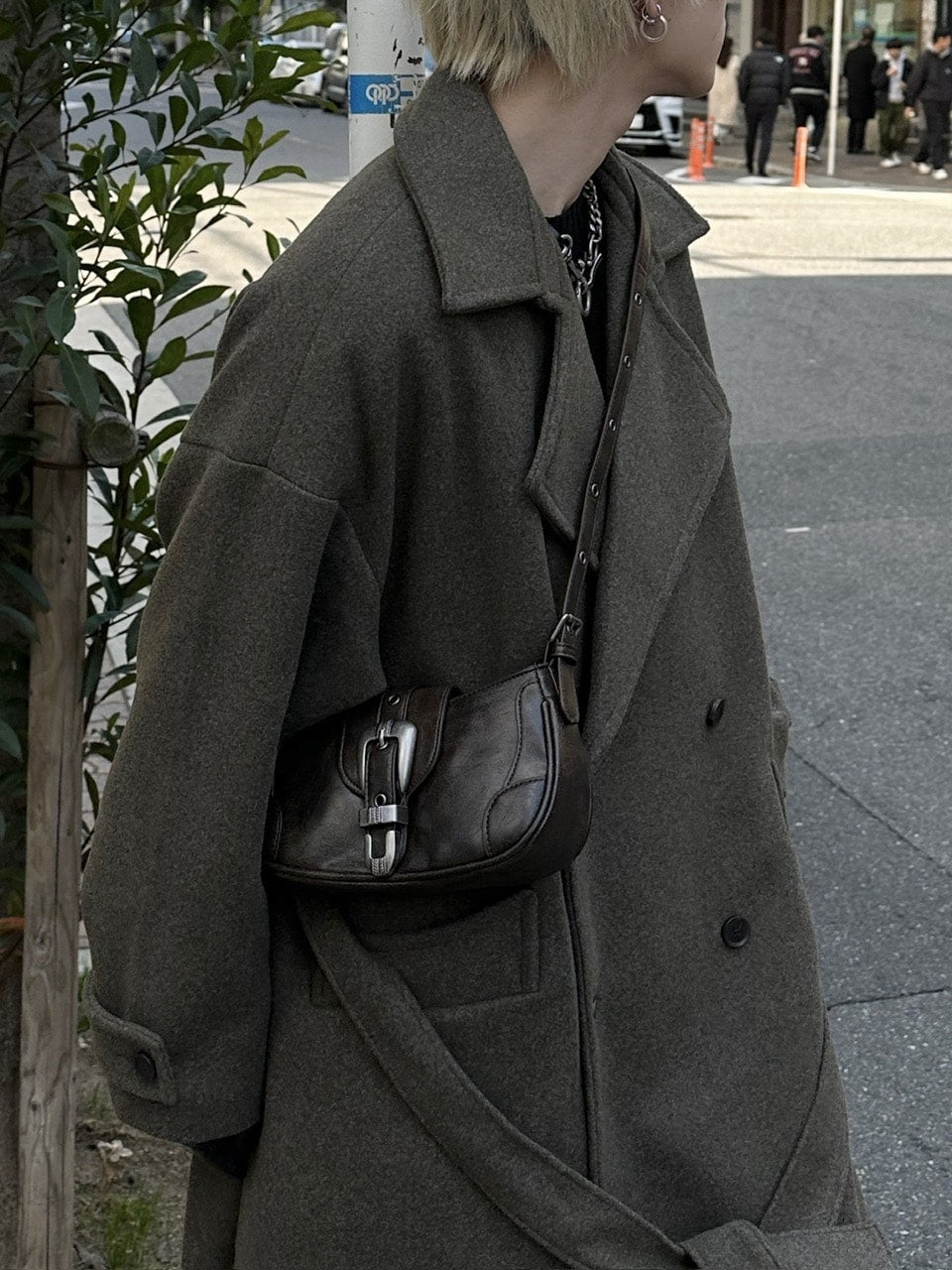 大阪店WEB限定受注制【Chikashitsu +】belt buckle shoulder bag (2color)