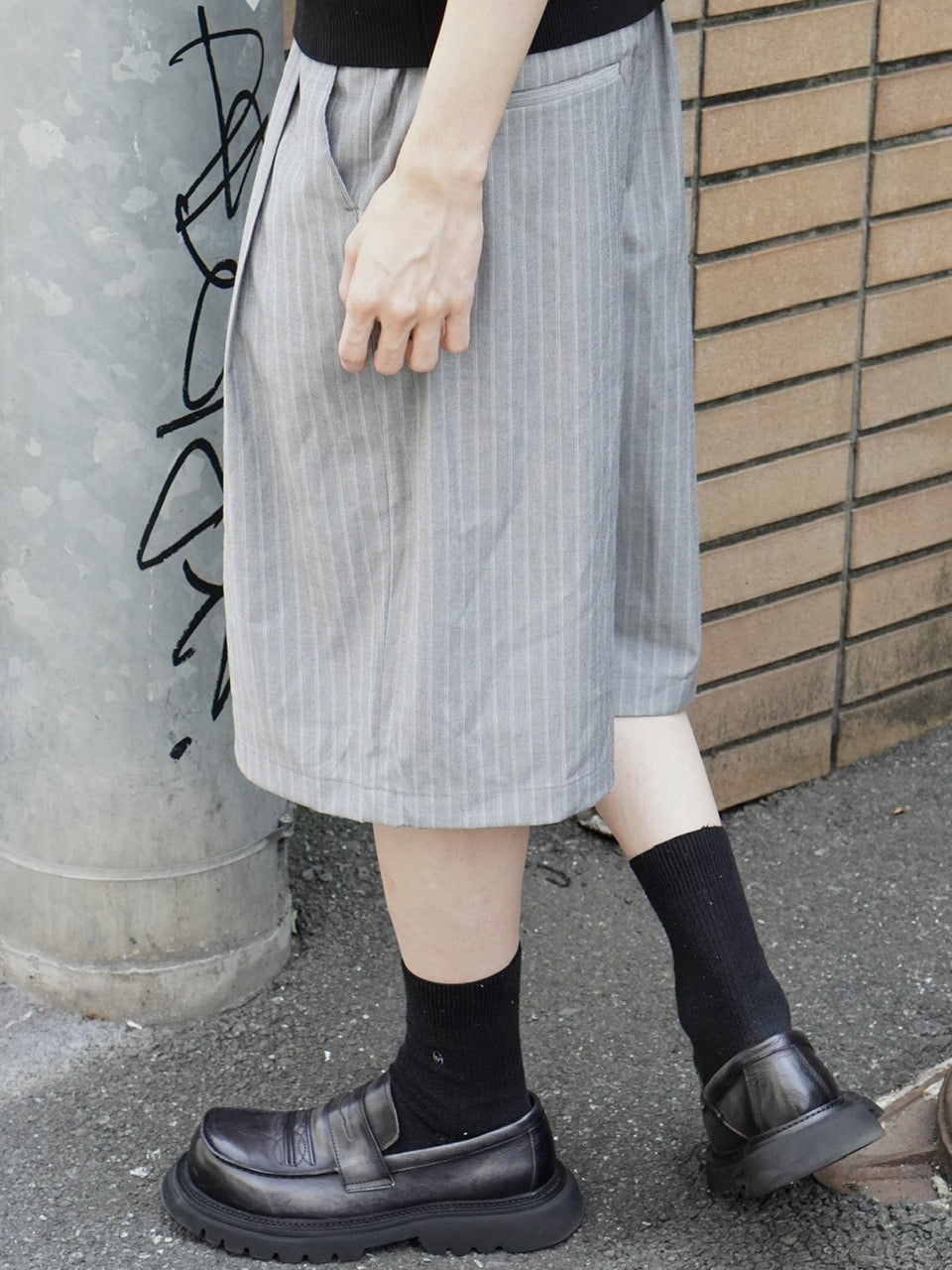 東京店WEB限定受注制【Chikashitsu +】stripe bermuda pants (2color)