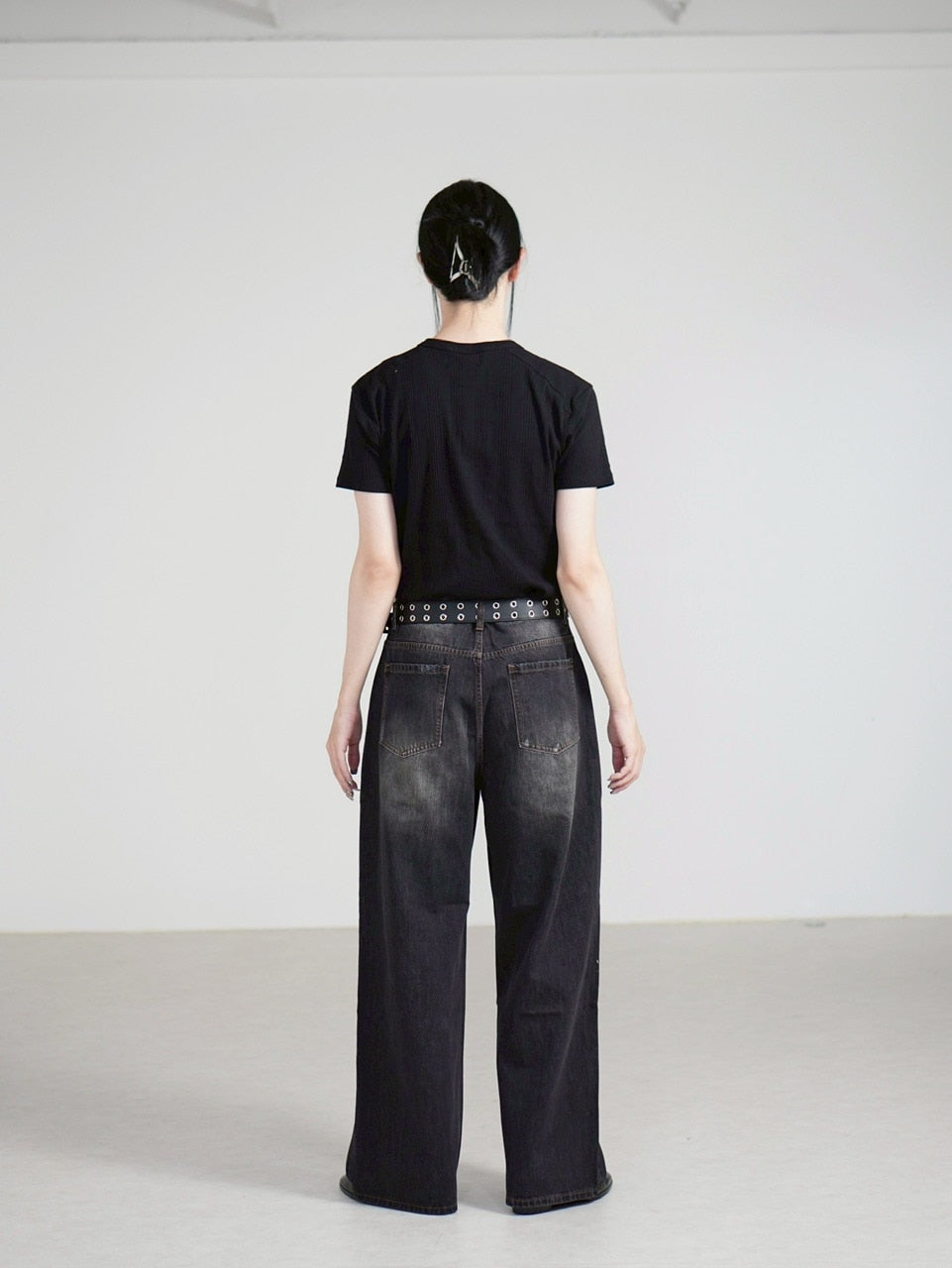 【Chikashitsu +】dirty wash semi wide denim (2color) / 【チカシツプラス】ダーティーウォッシングセミワイドデニムパンツ