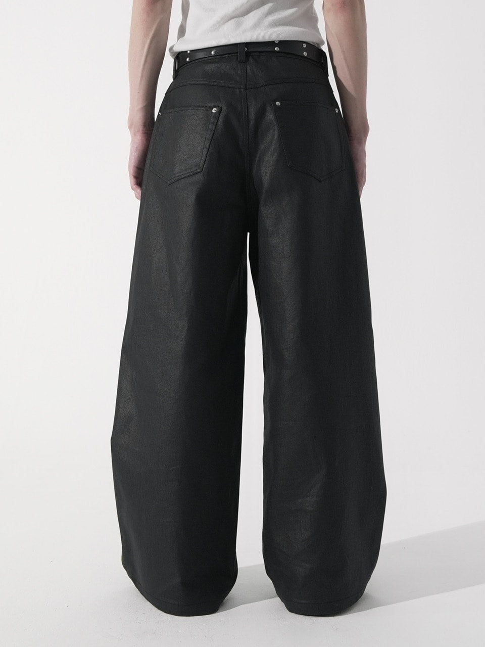 【CS】coated wide denim pants (black)